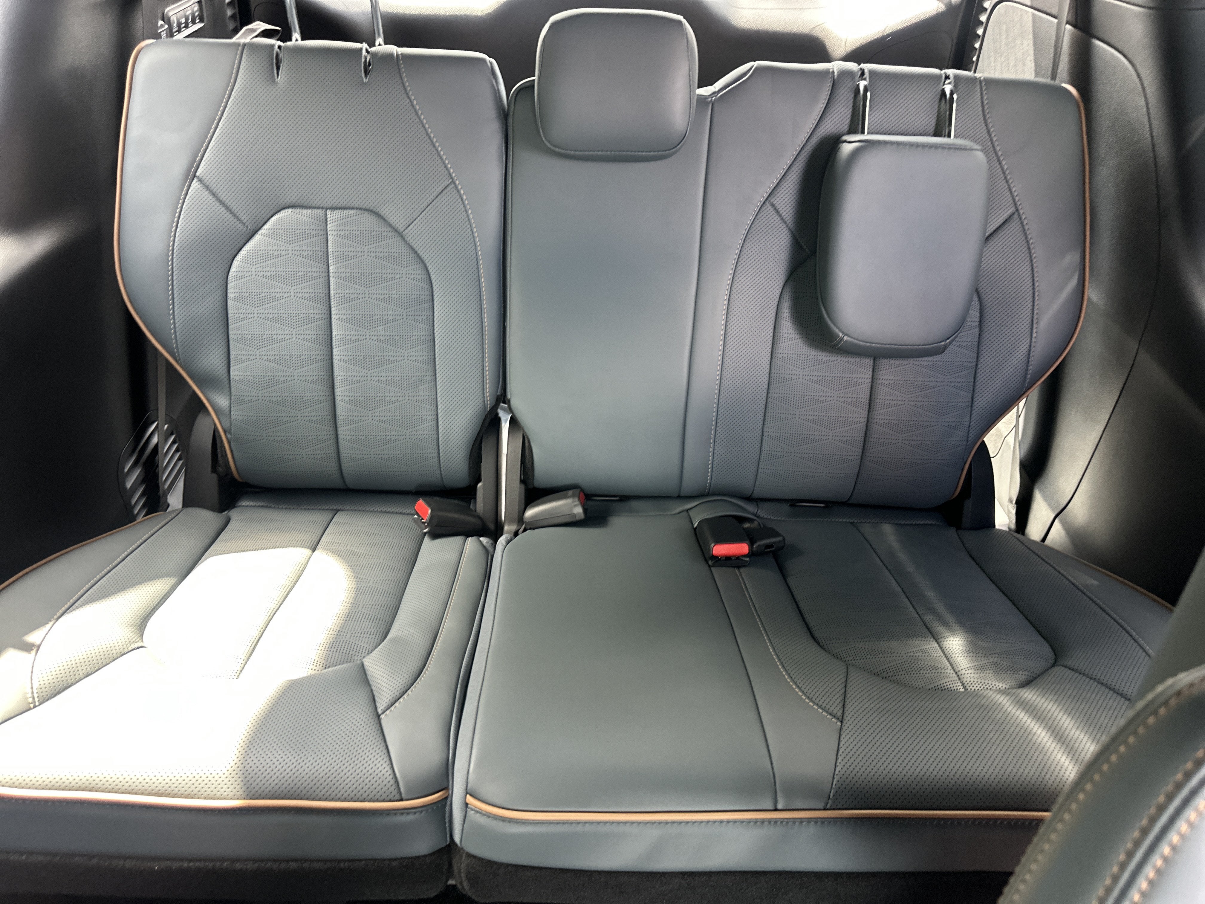 2027 Chrysler Pacifica Pinnacle
