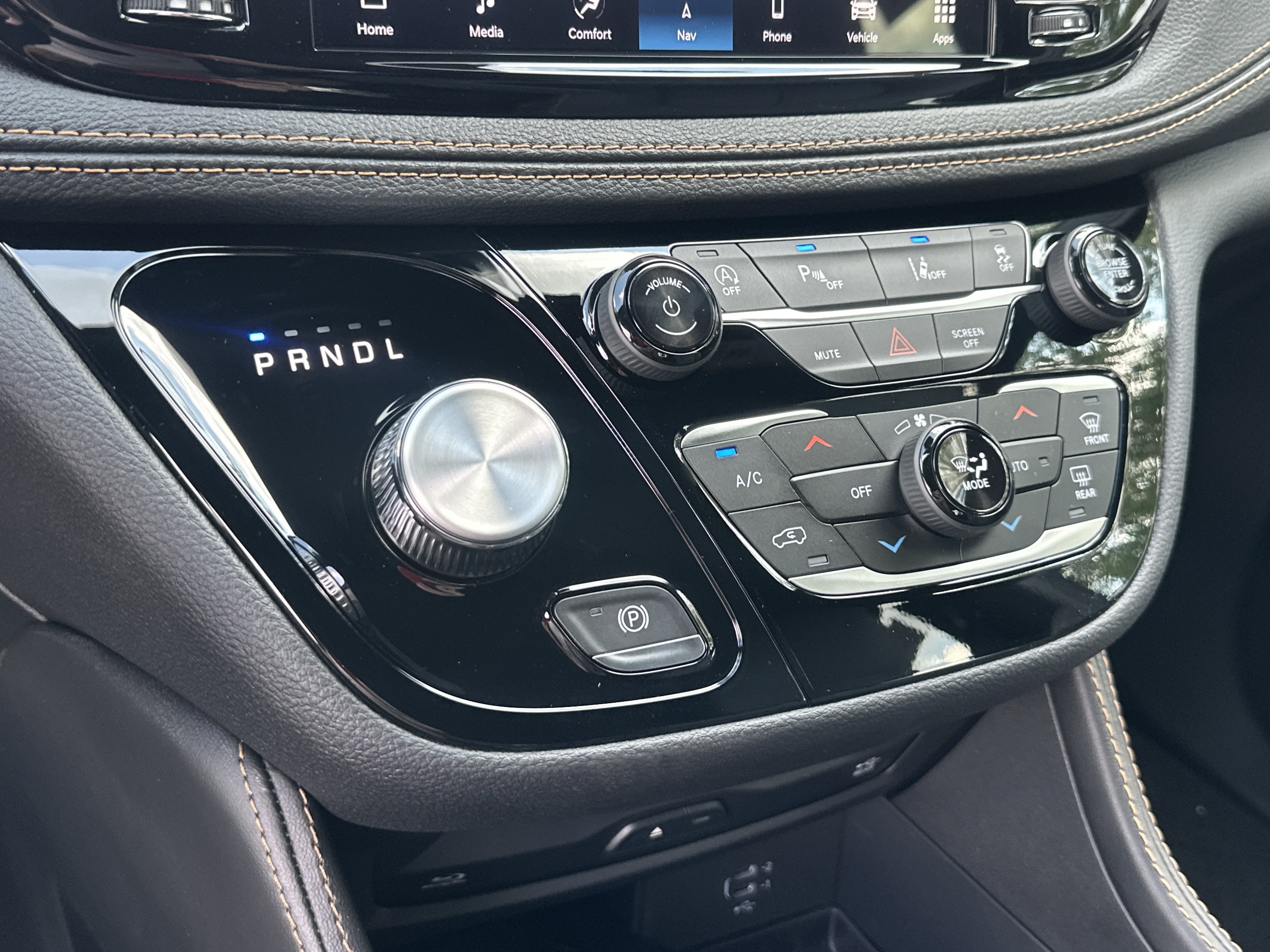 2027 Chrysler Pacifica Pinnacle