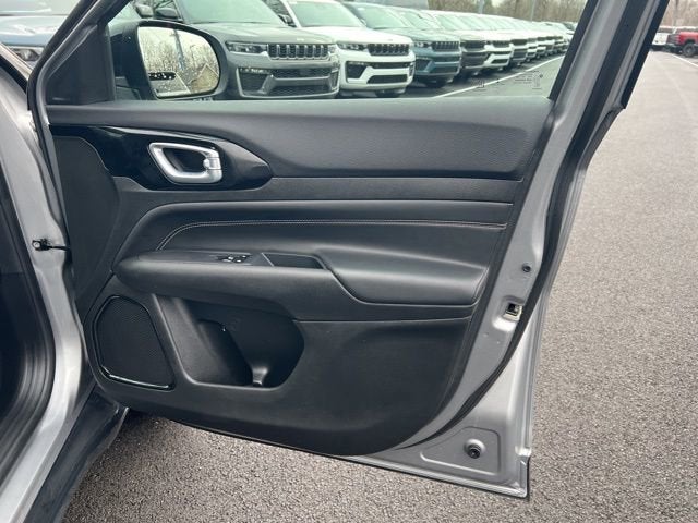 2023 Jeep Compass Altitude