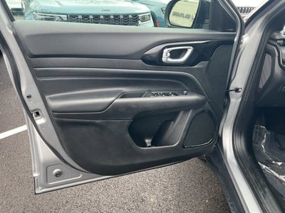 2023 Jeep Compass Altitude