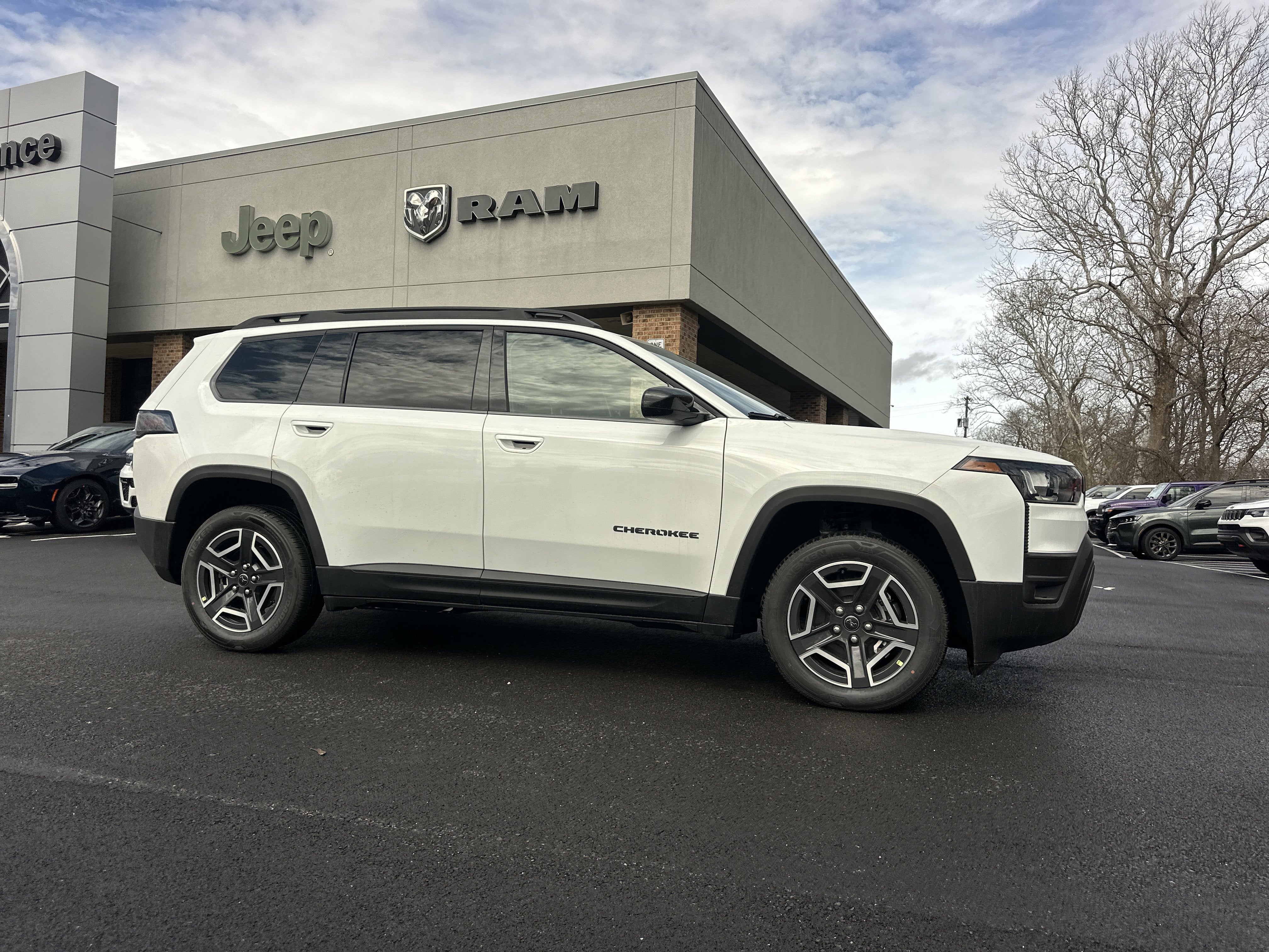 2026 Jeep Cherokee Laredo