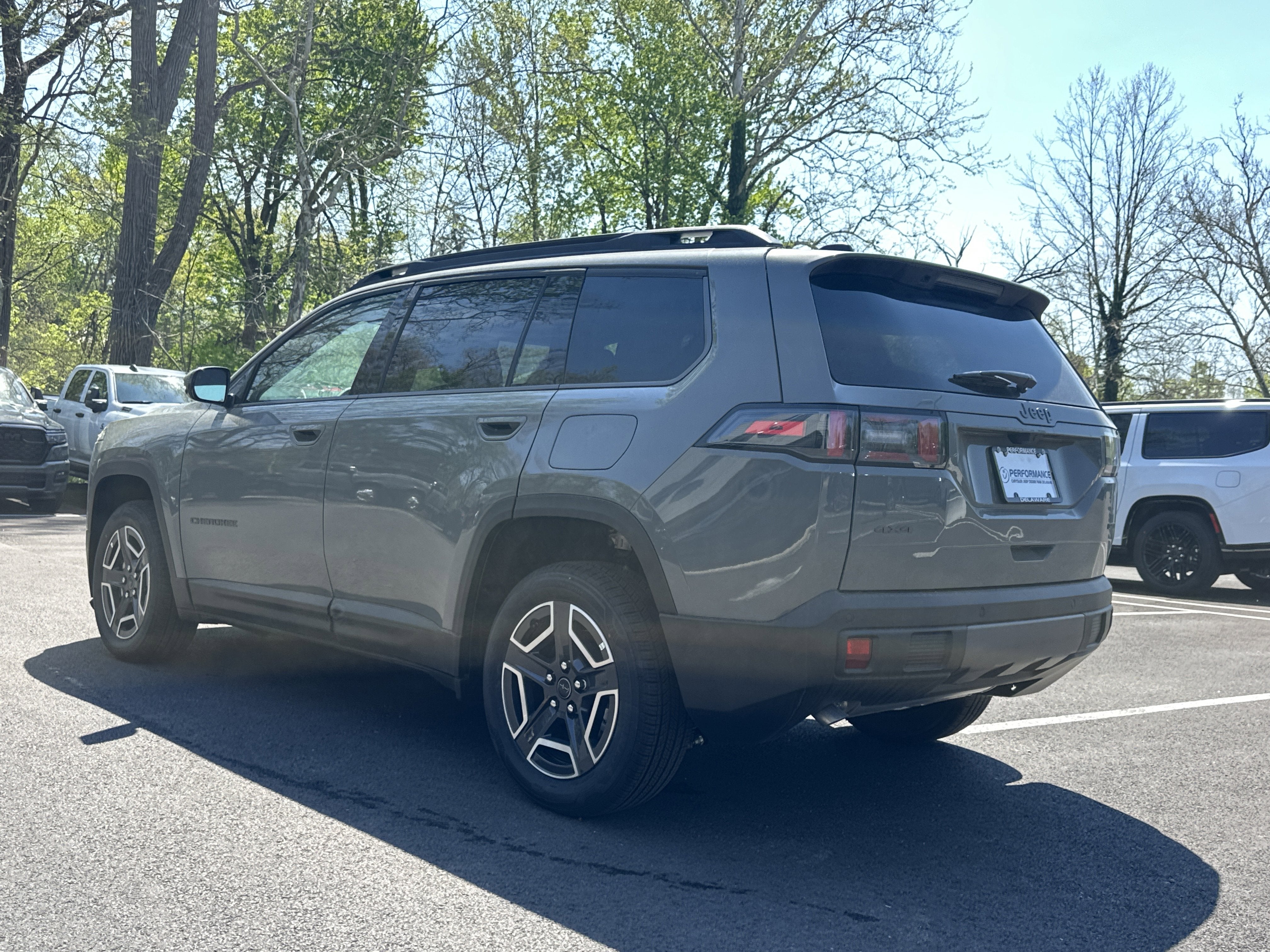 2026 Jeep Cherokee Laredo