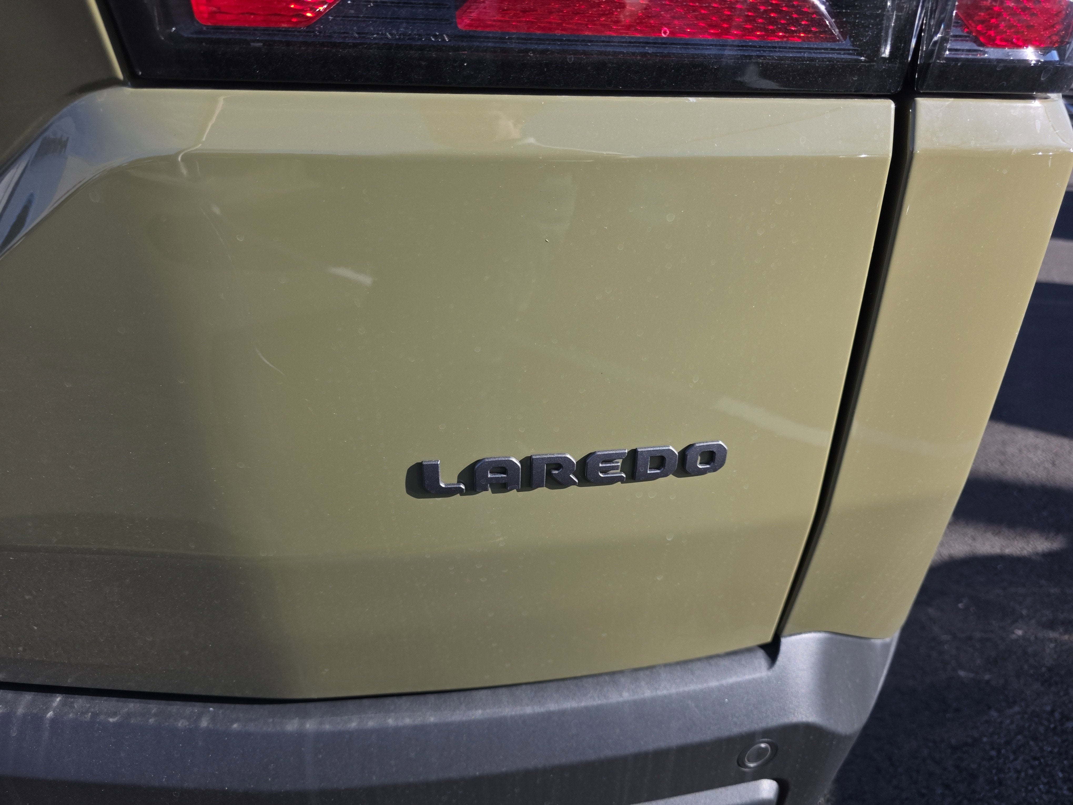 2026 Jeep Cherokee Laredo