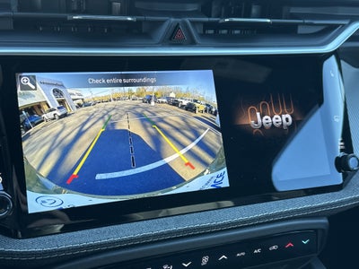 2026 Jeep Cherokee Laredo