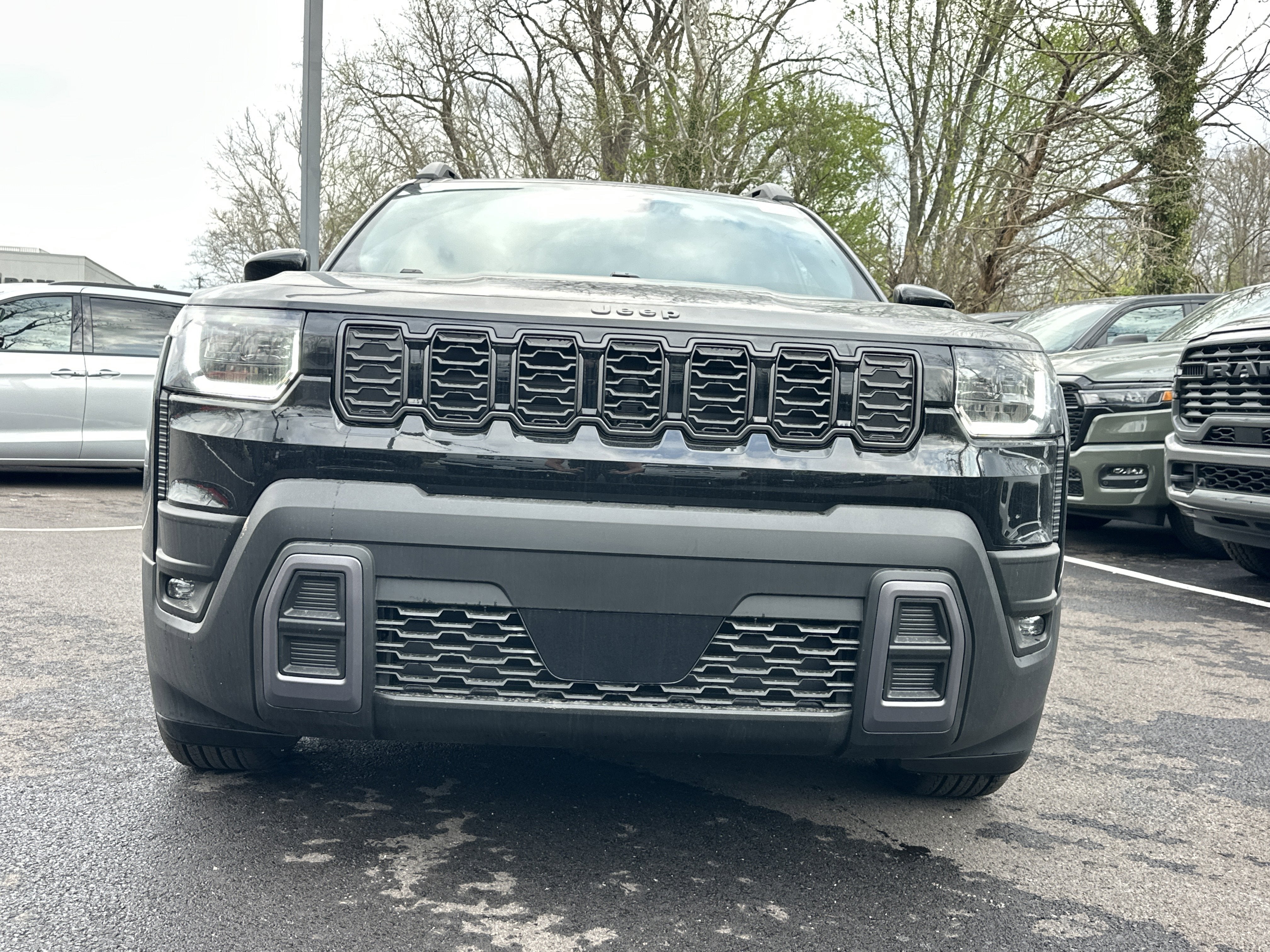 2026 Jeep Cherokee Laredo