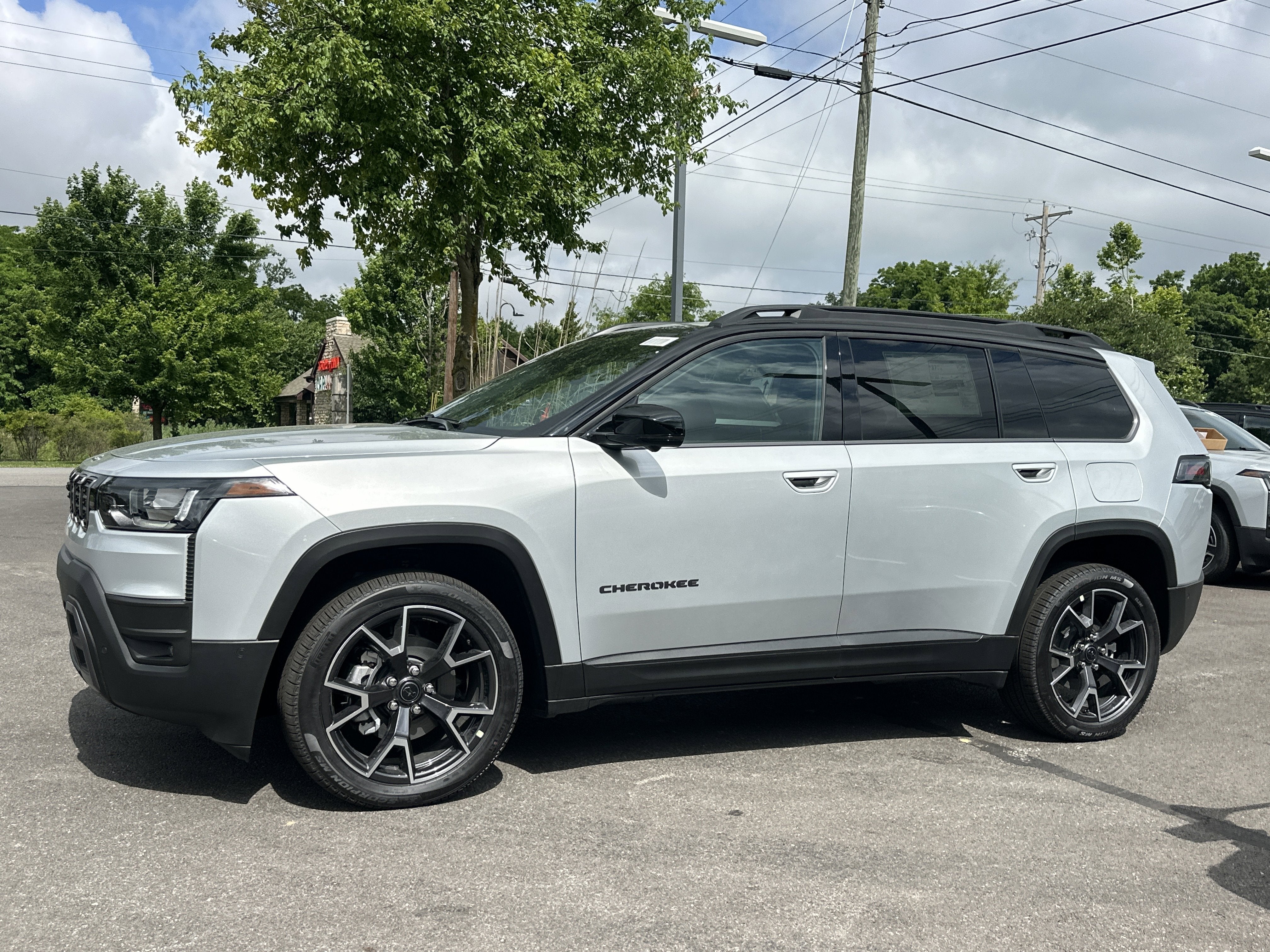 2026 Jeep Cherokee Overland