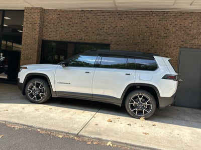 2026 Jeep Cherokee Overland