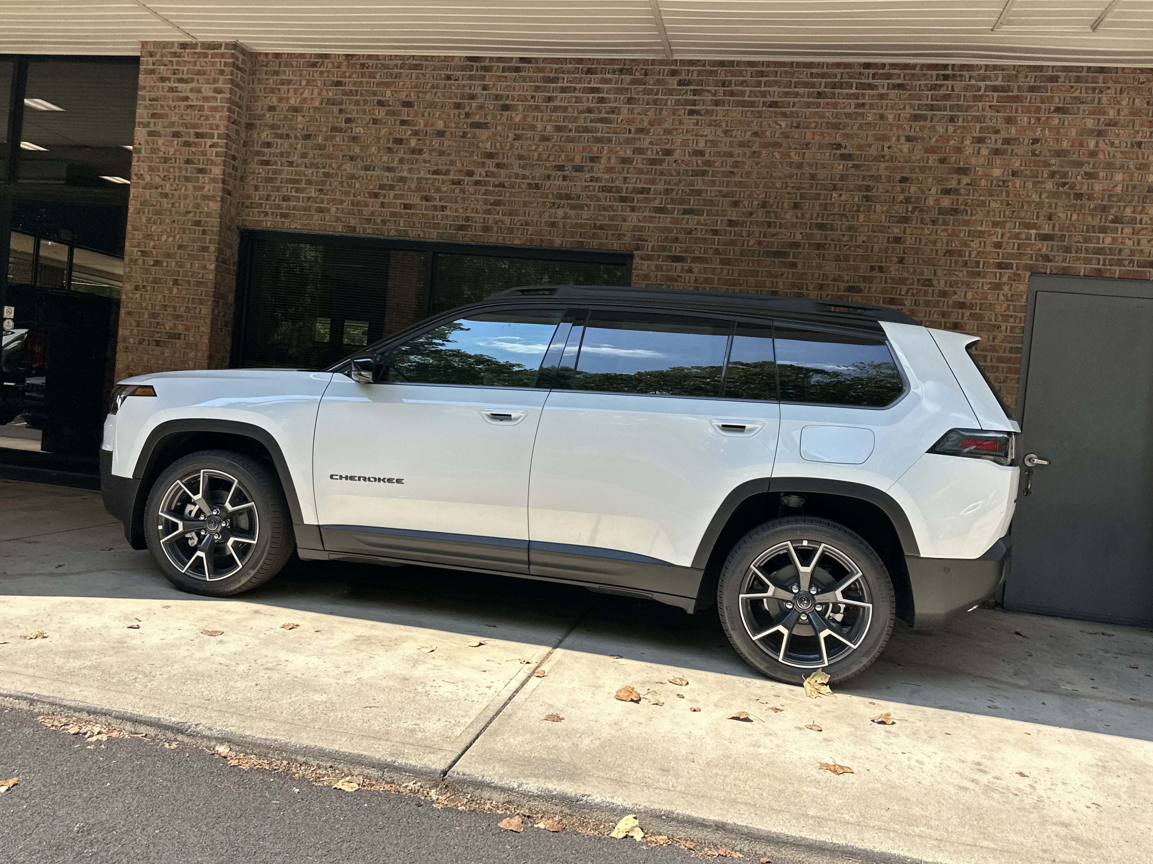 2026 Jeep Cherokee Overland