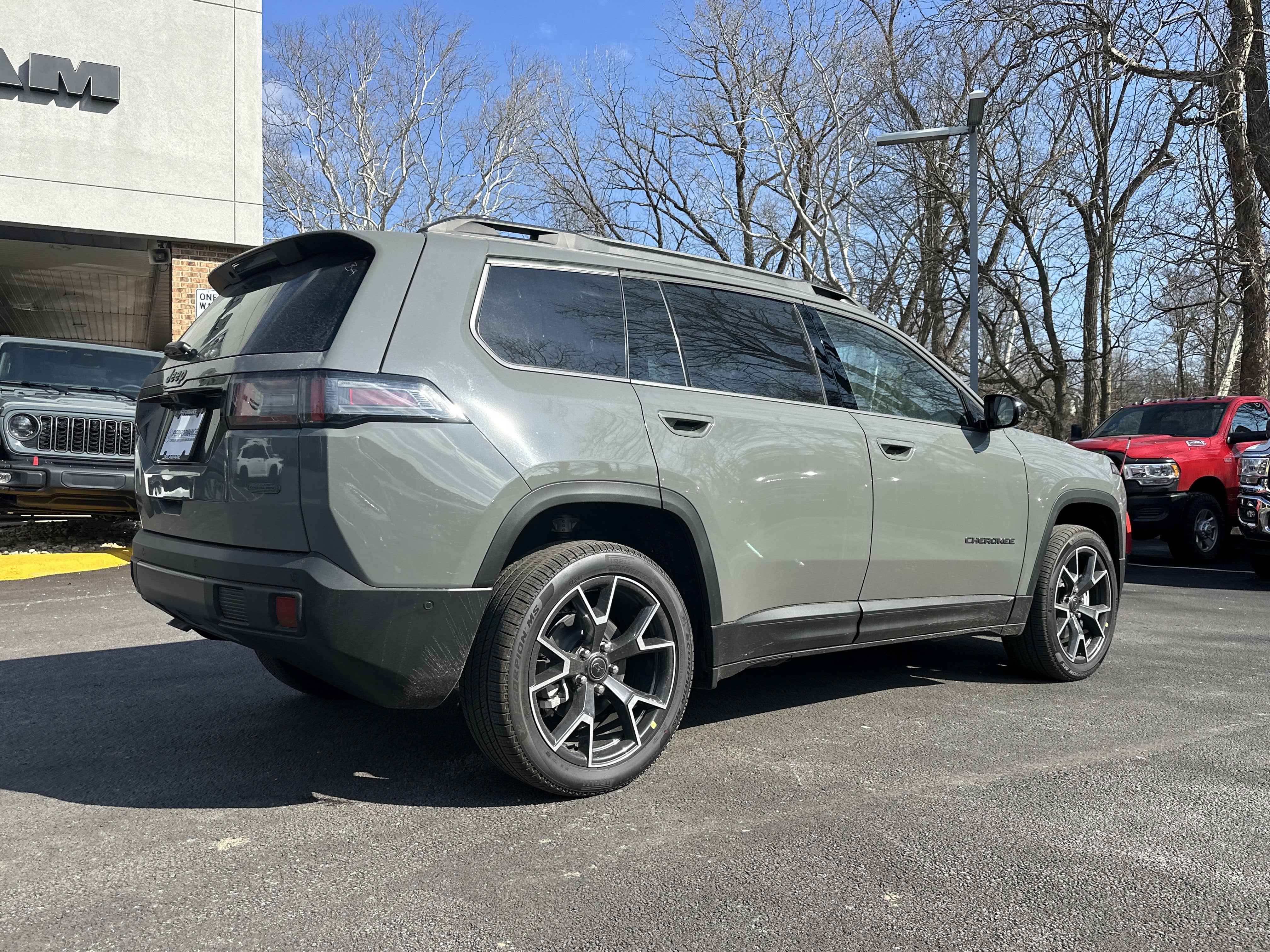 2026 Jeep Cherokee Overland