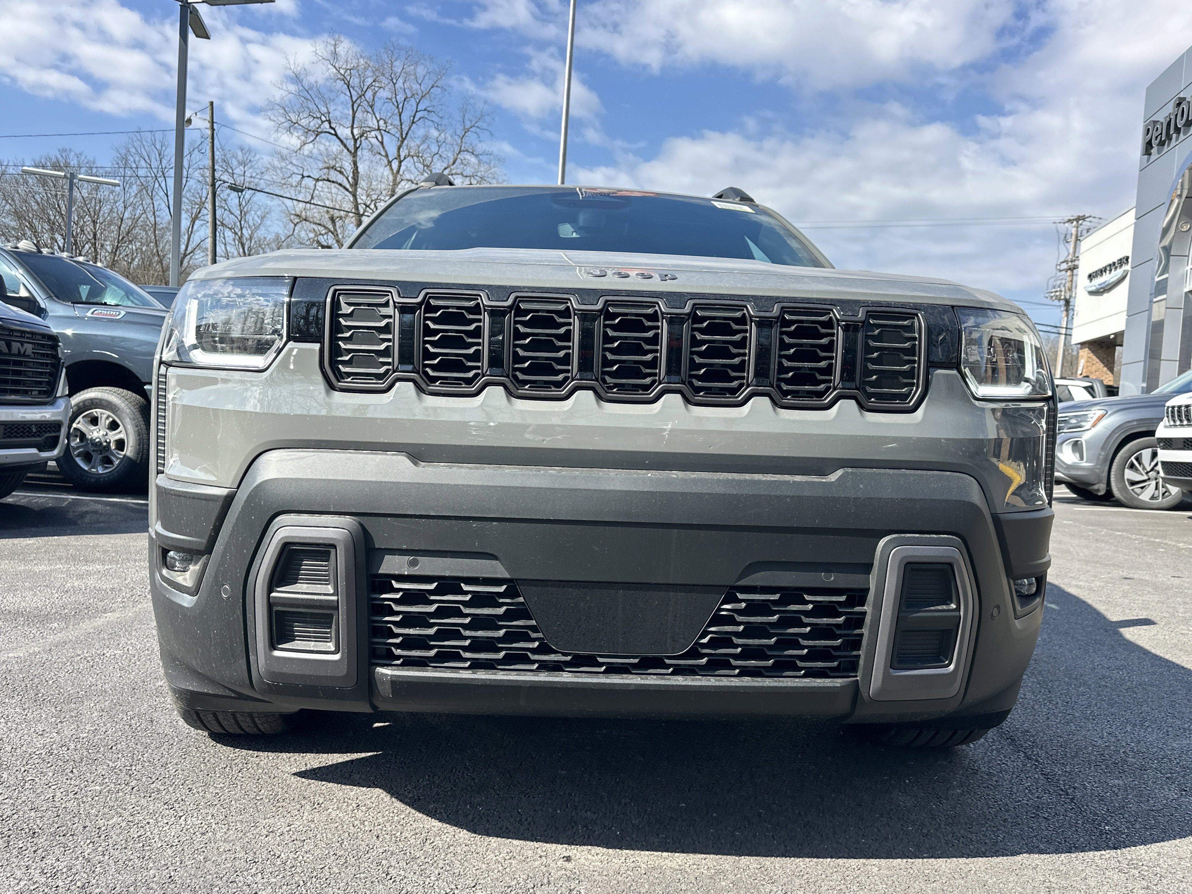 2026 Jeep Cherokee Overland