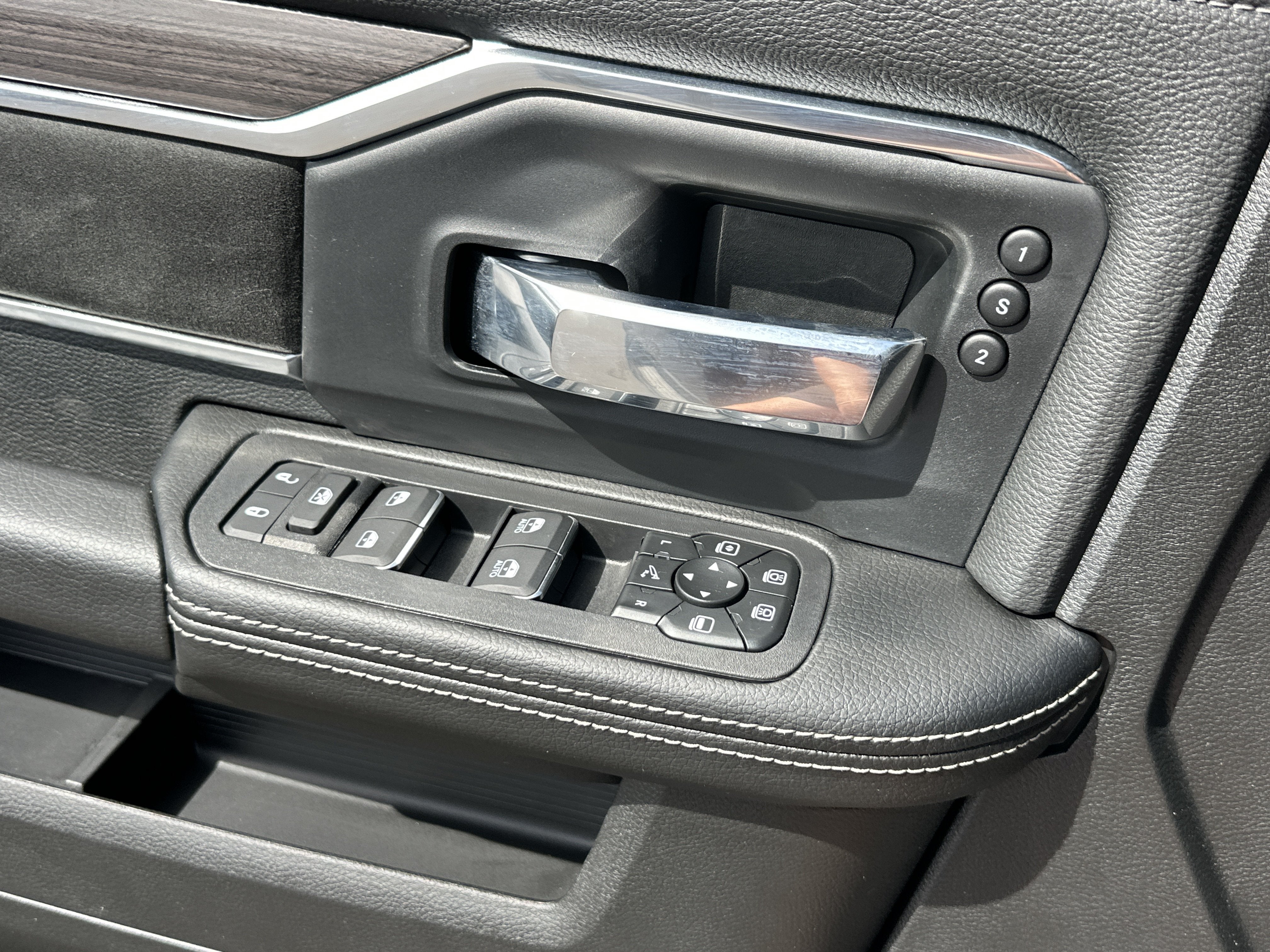 2027 RAM 2500 Laramie