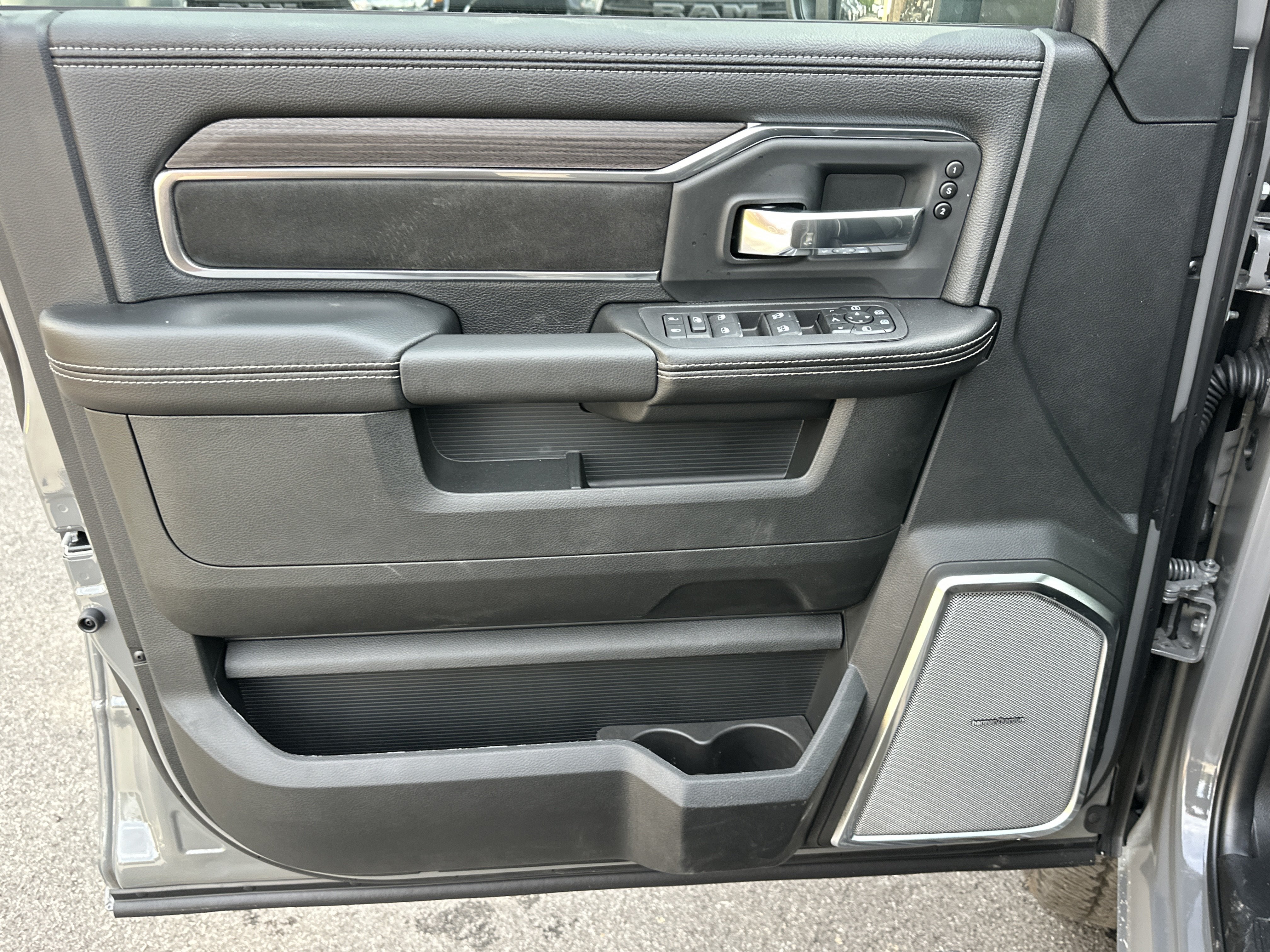 2027 RAM 2500 Laramie
