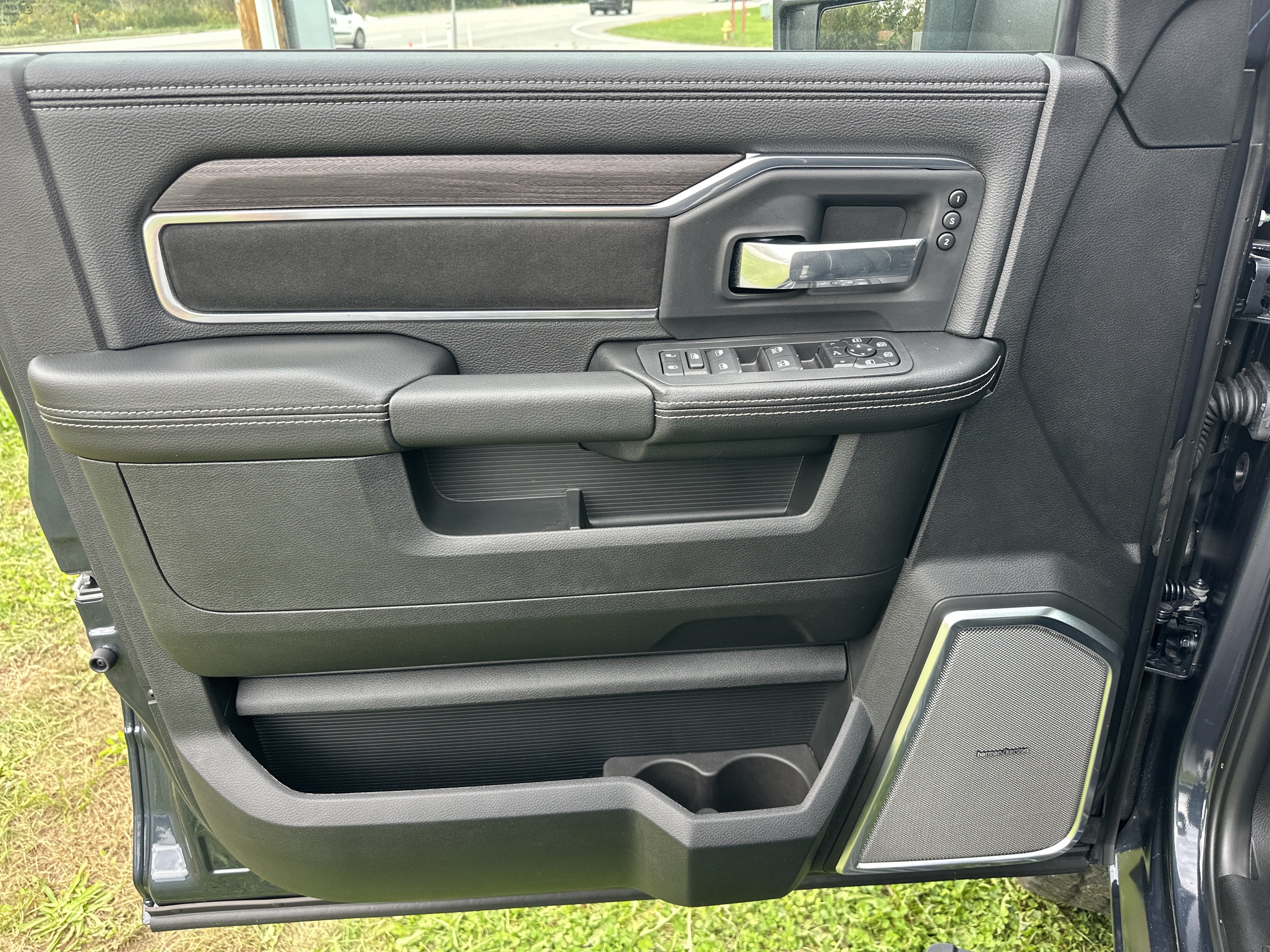 2027 RAM 2500 Laramie