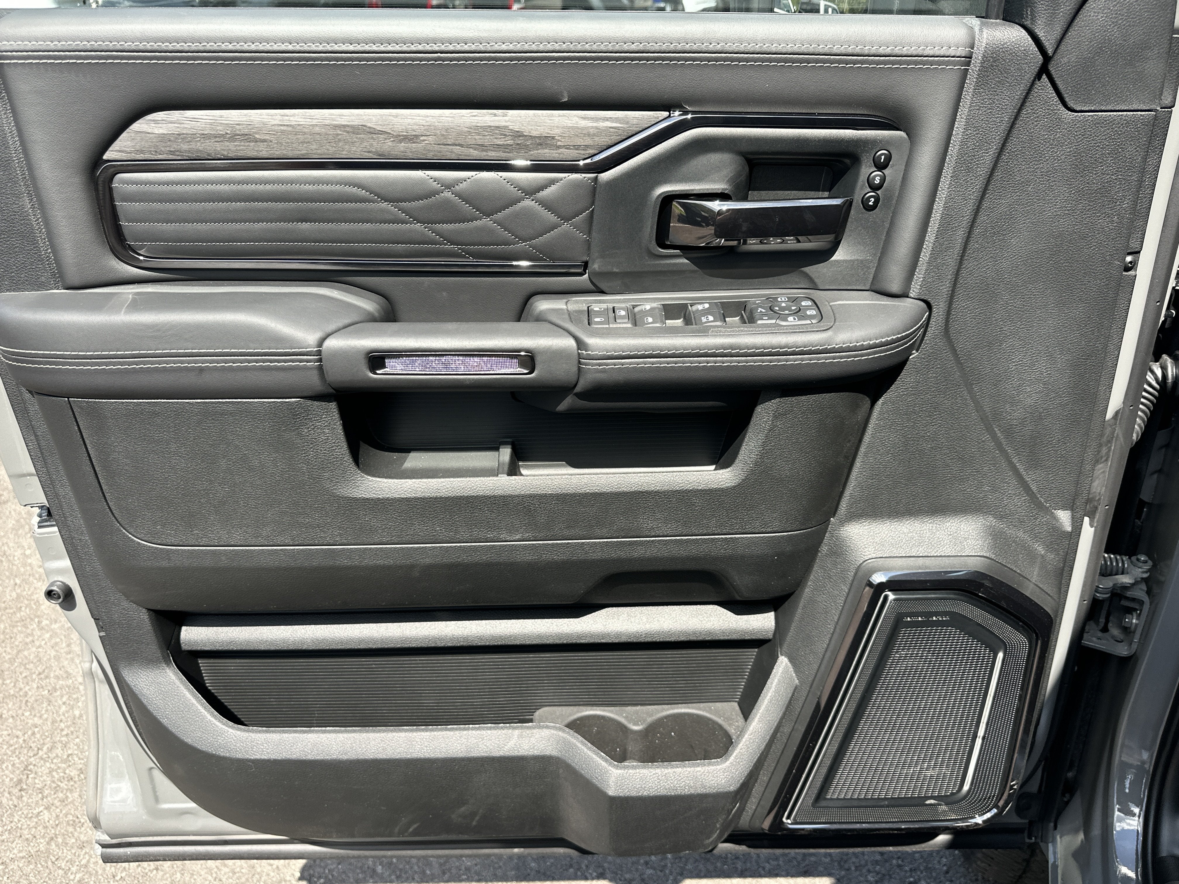 2027 RAM 2500 Limited