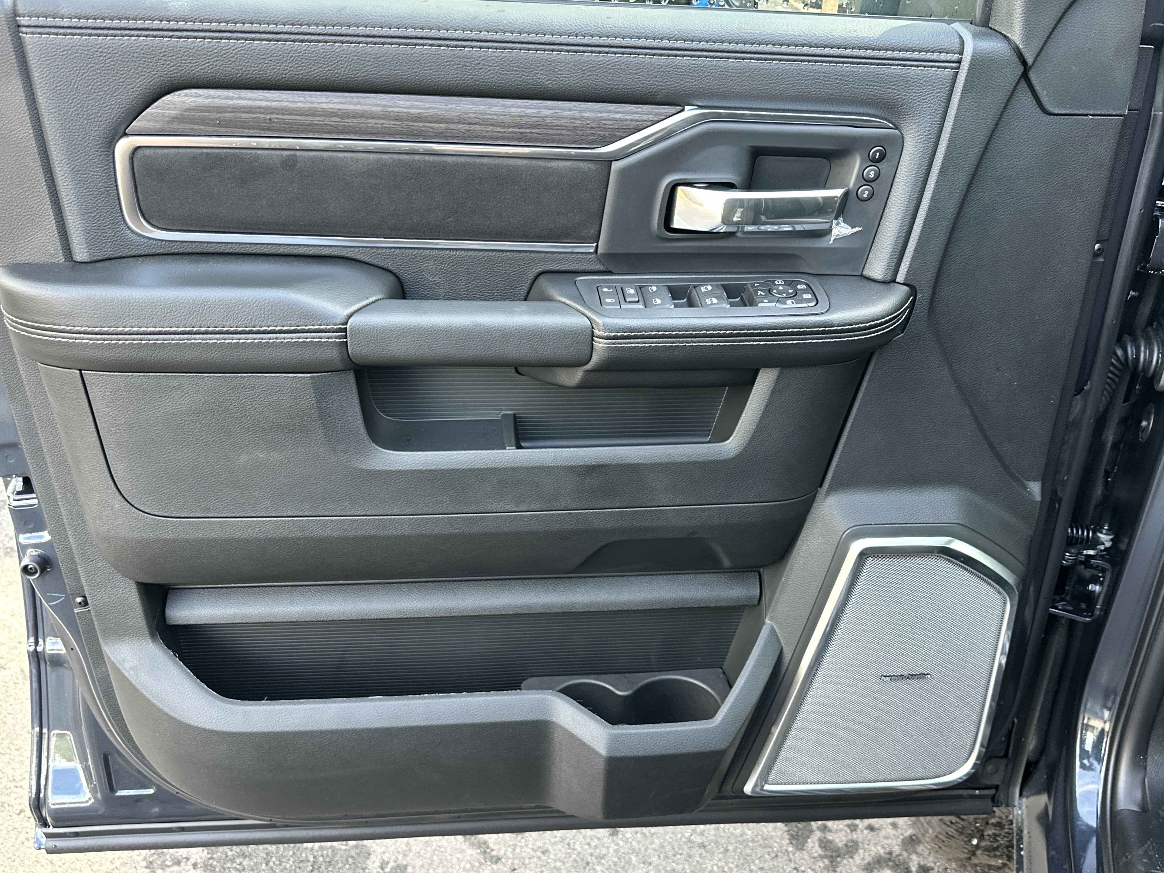 2027 RAM 2500 Laramie