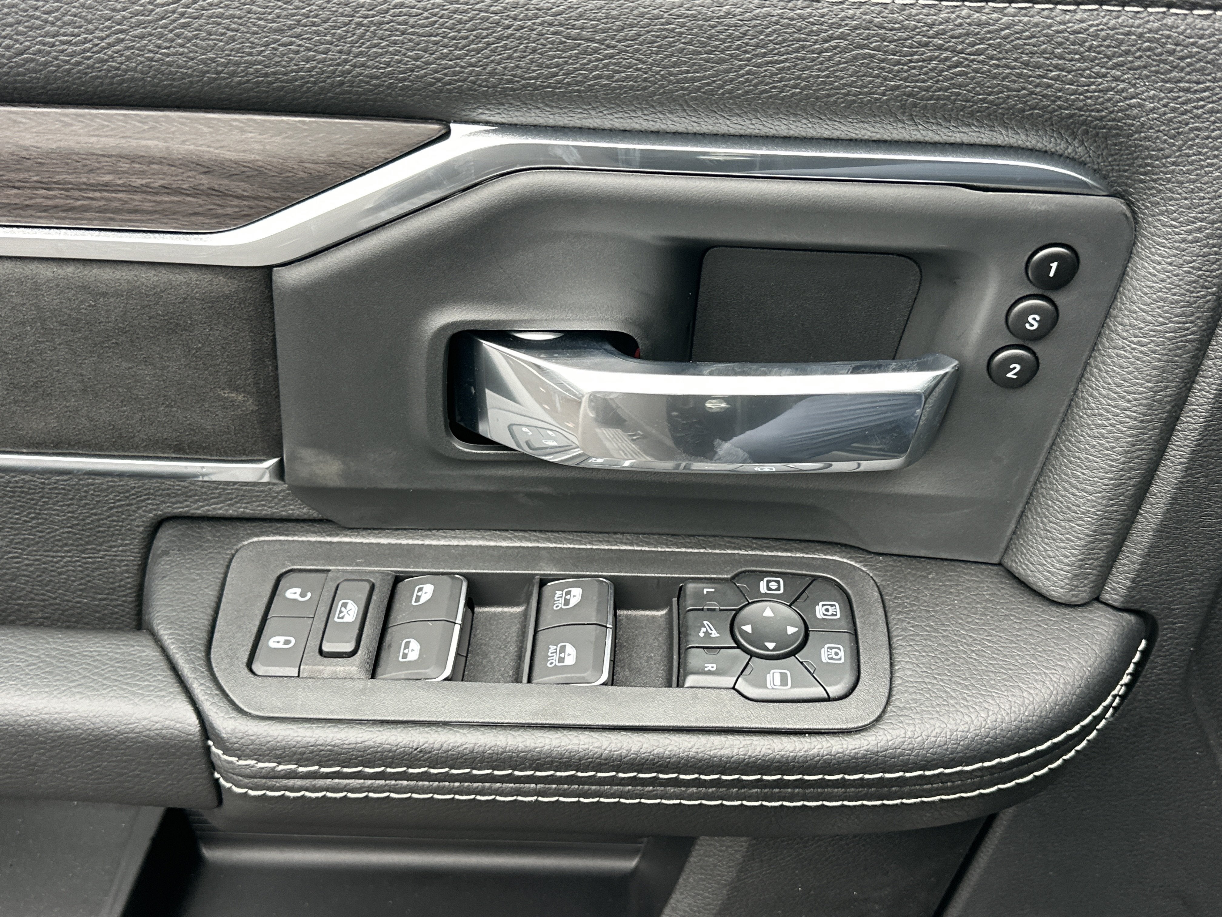 2027 RAM 2500 Laramie