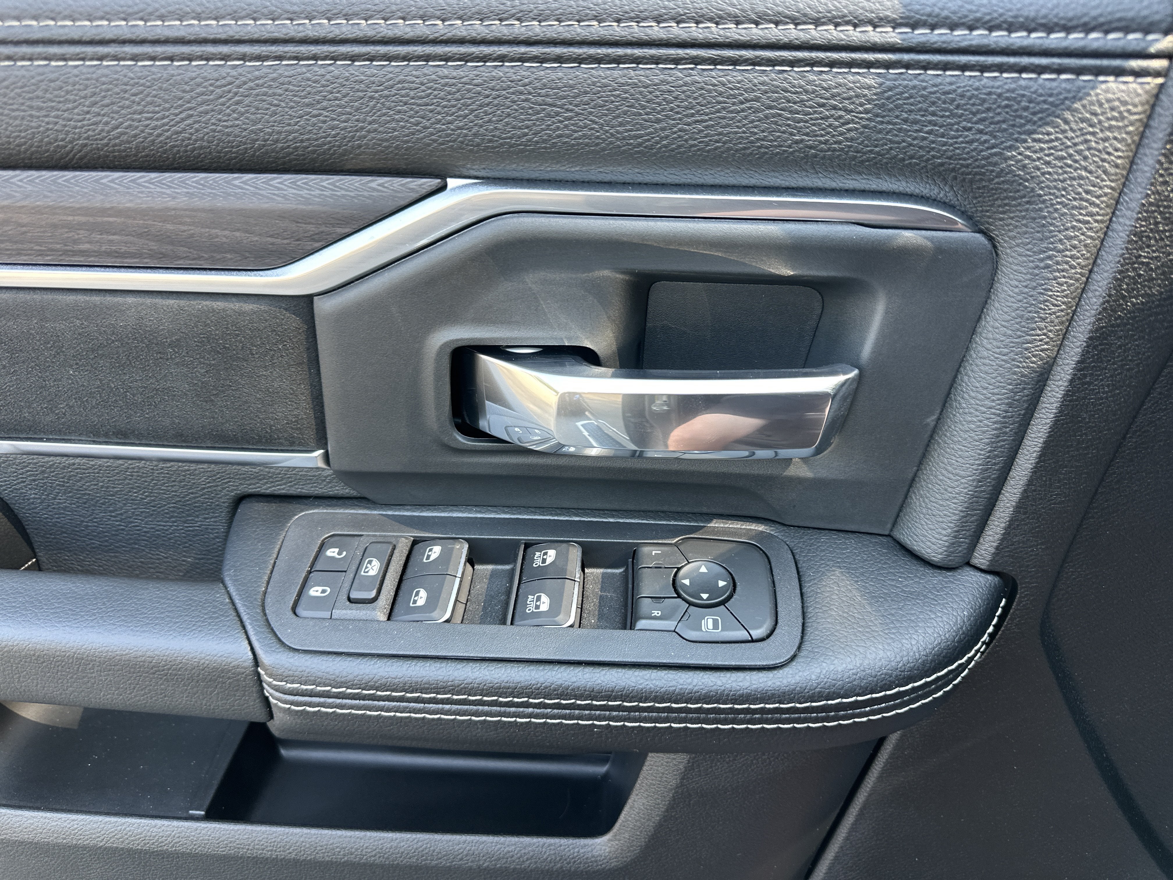 2027 RAM 4500HD Laramie