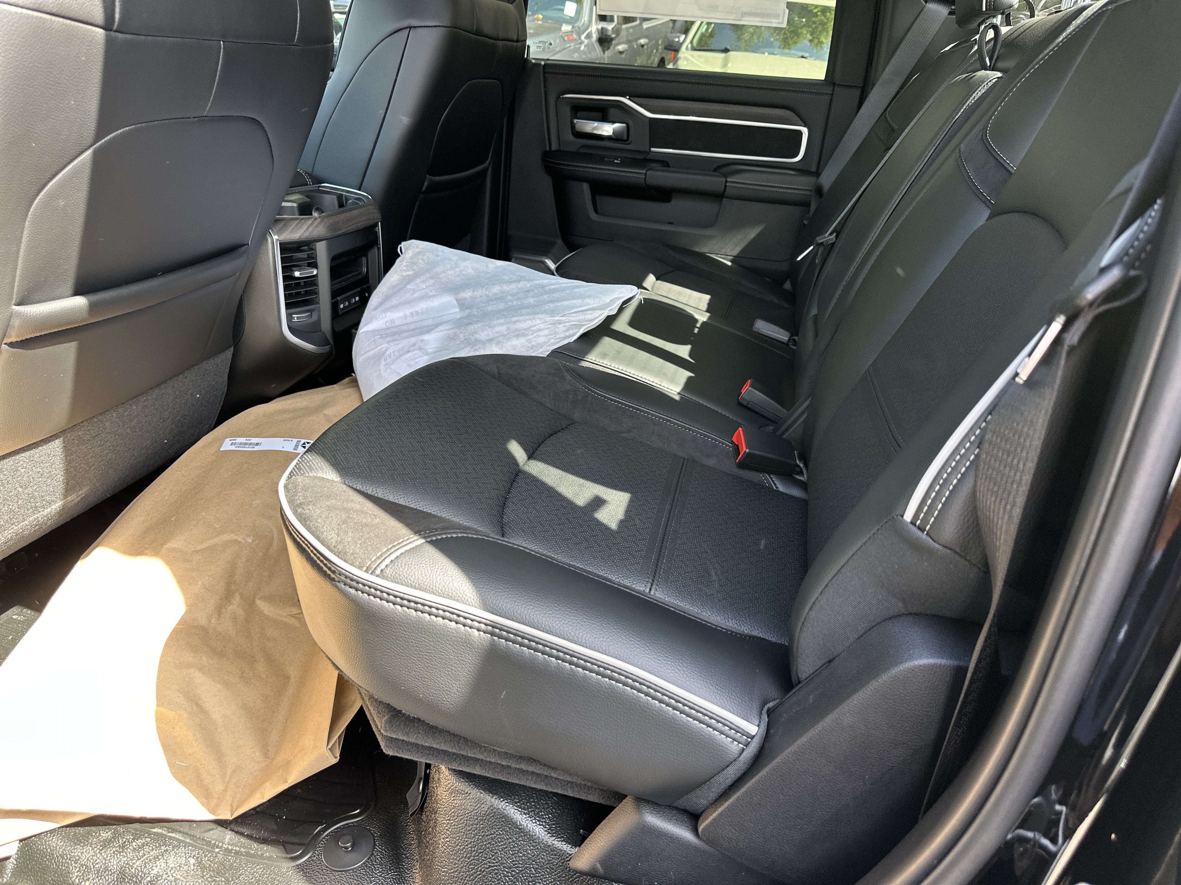 2027 RAM 5500 Chassis Cab Laramie
