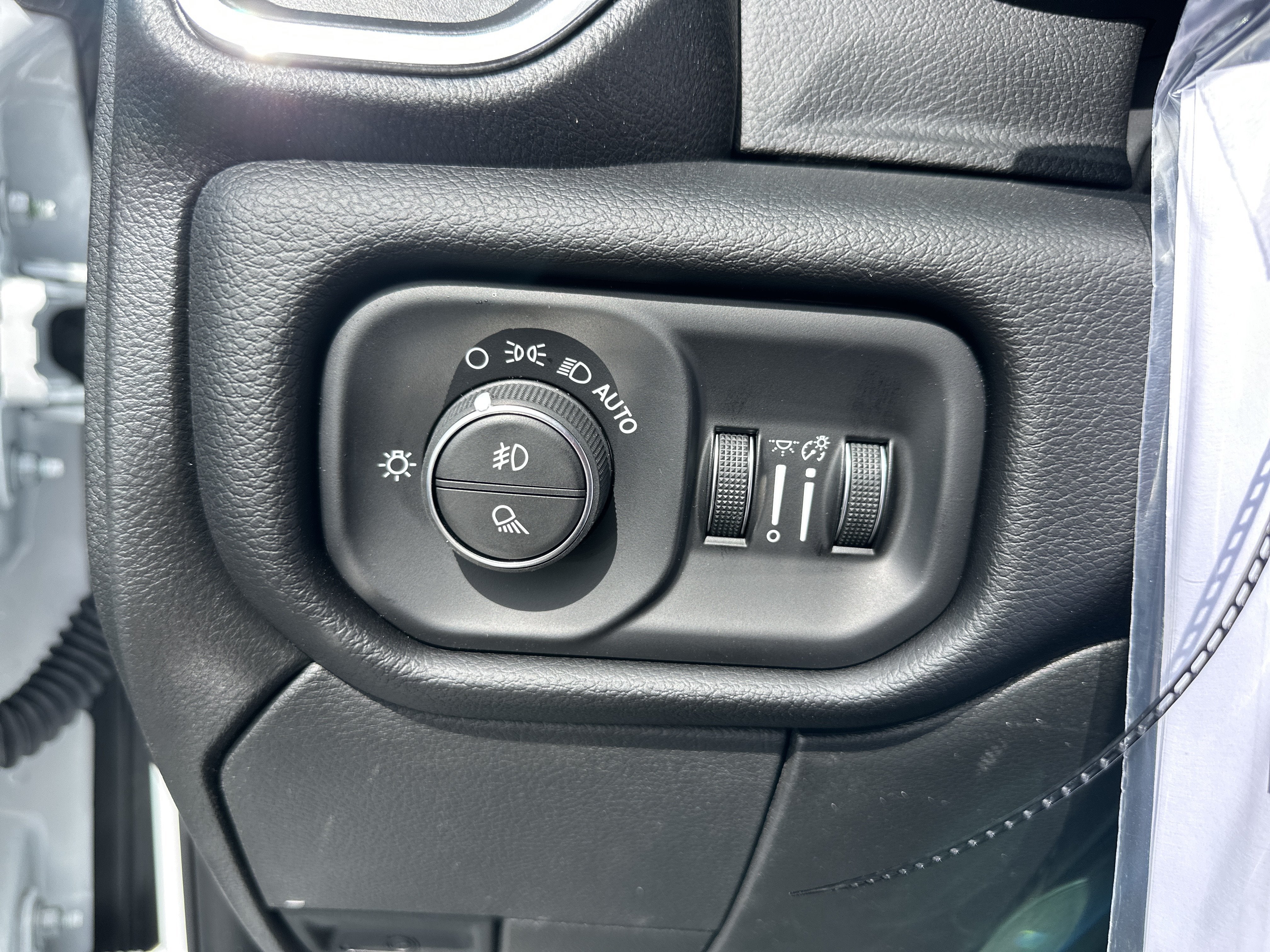2027 RAM 5500 Chassis Cab Laramie