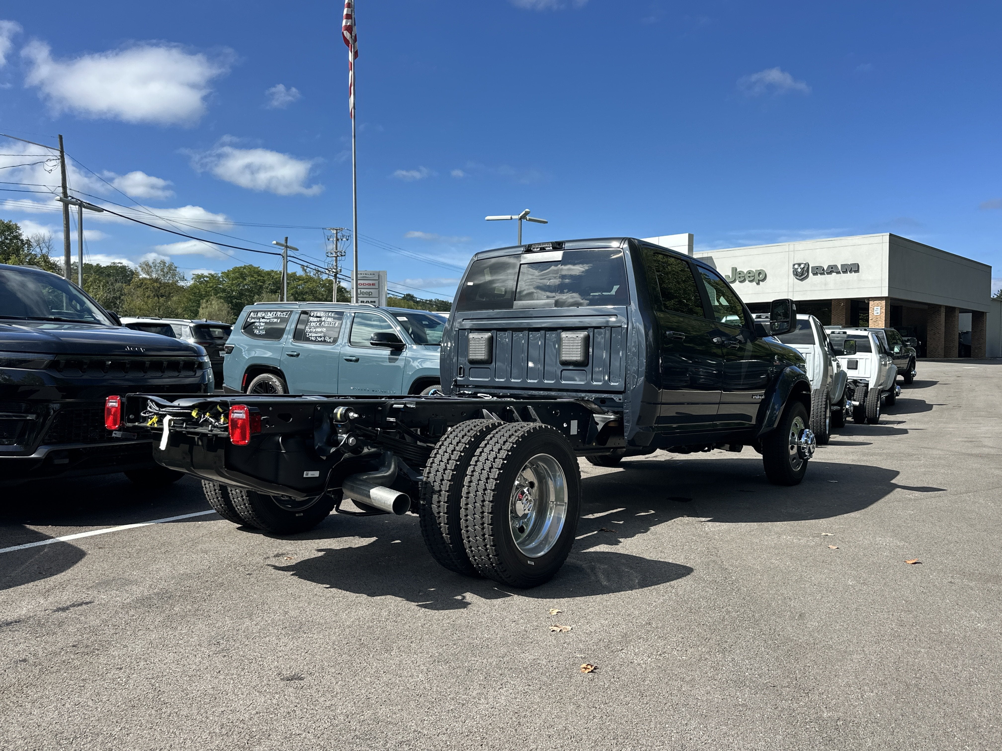 2027 RAM 5500 Chassis Cab Laramie