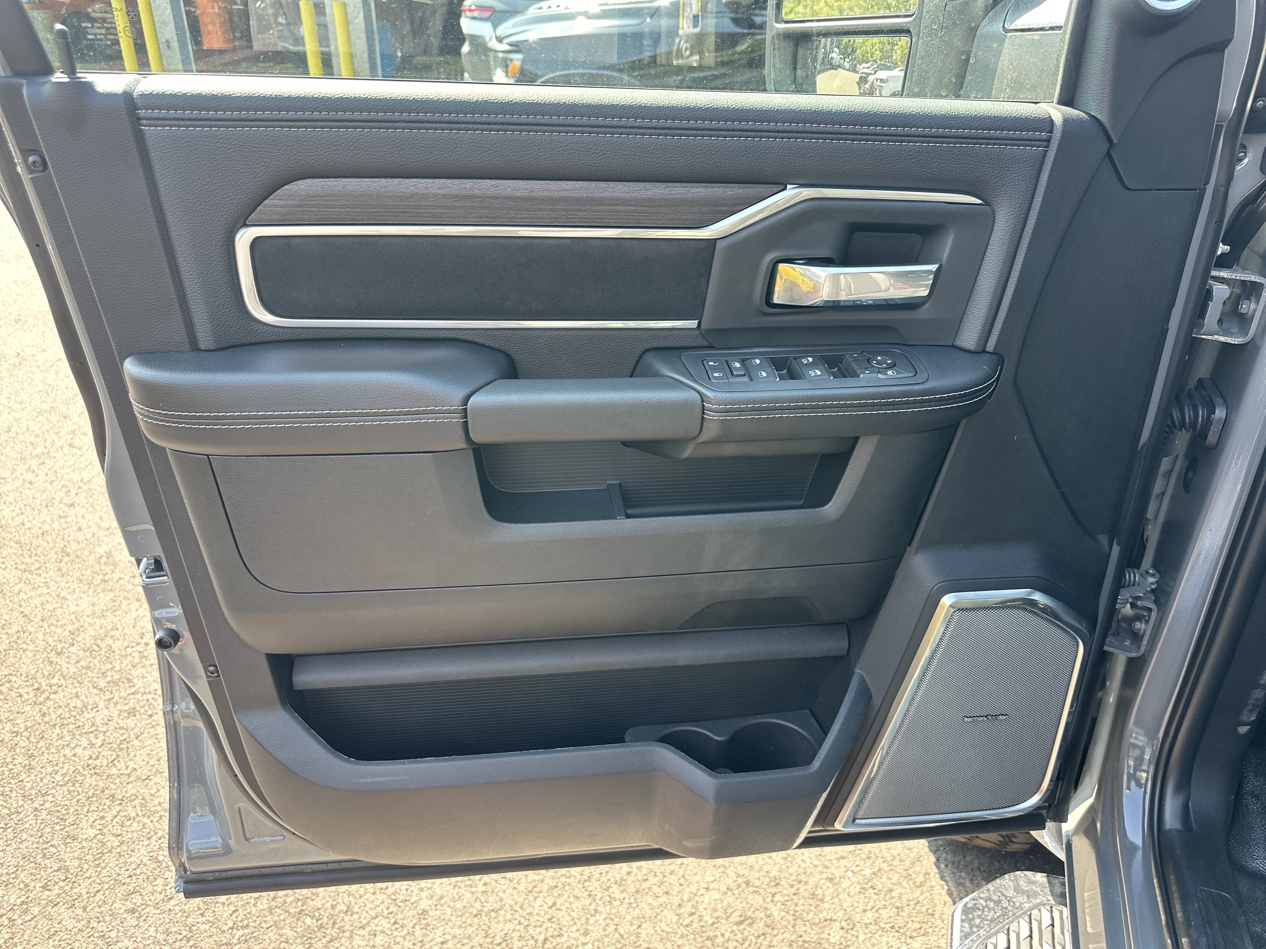 2027 RAM 5500HD Laramie