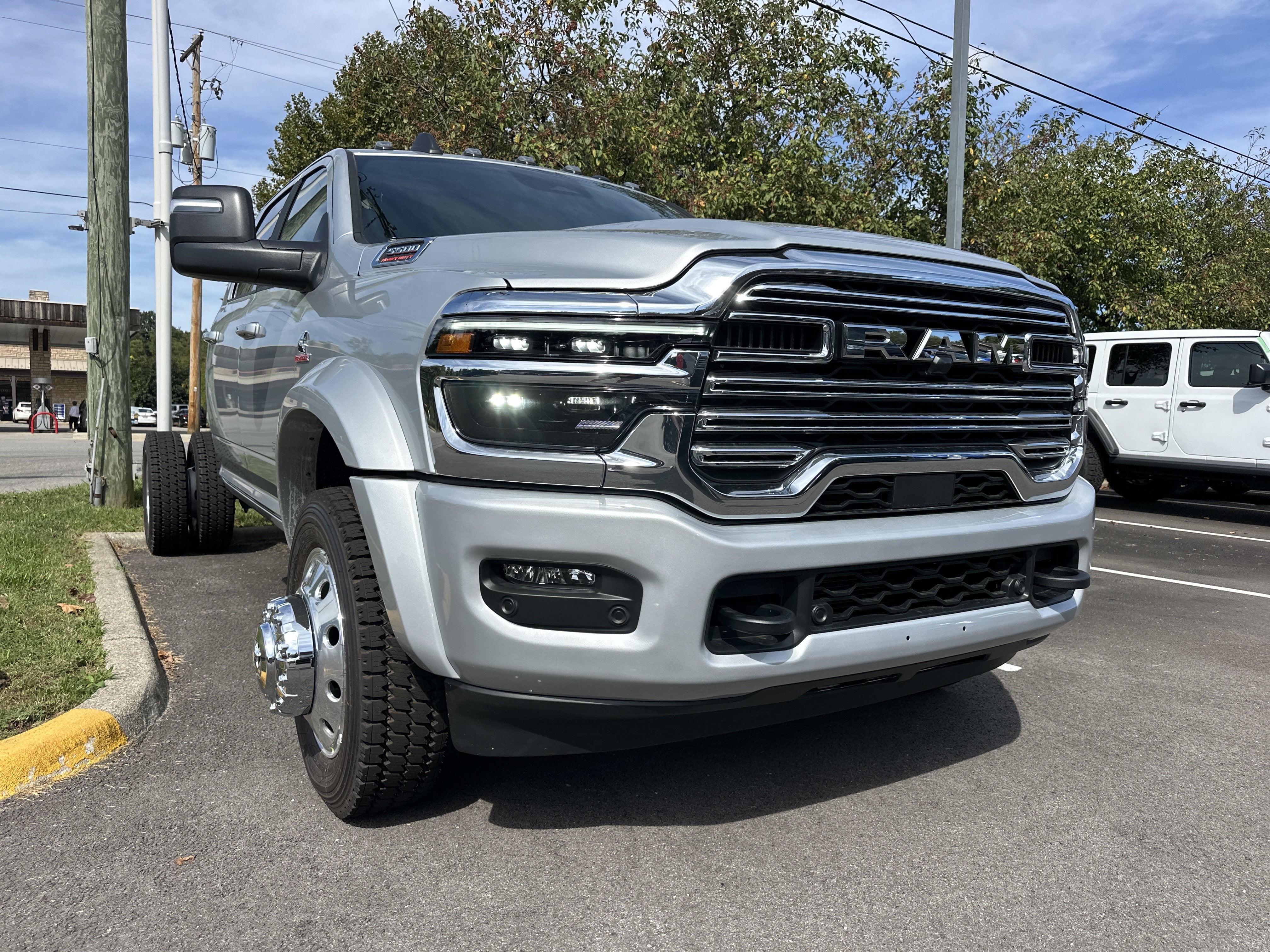 2027 RAM 5500 Chassis Cab Laramie