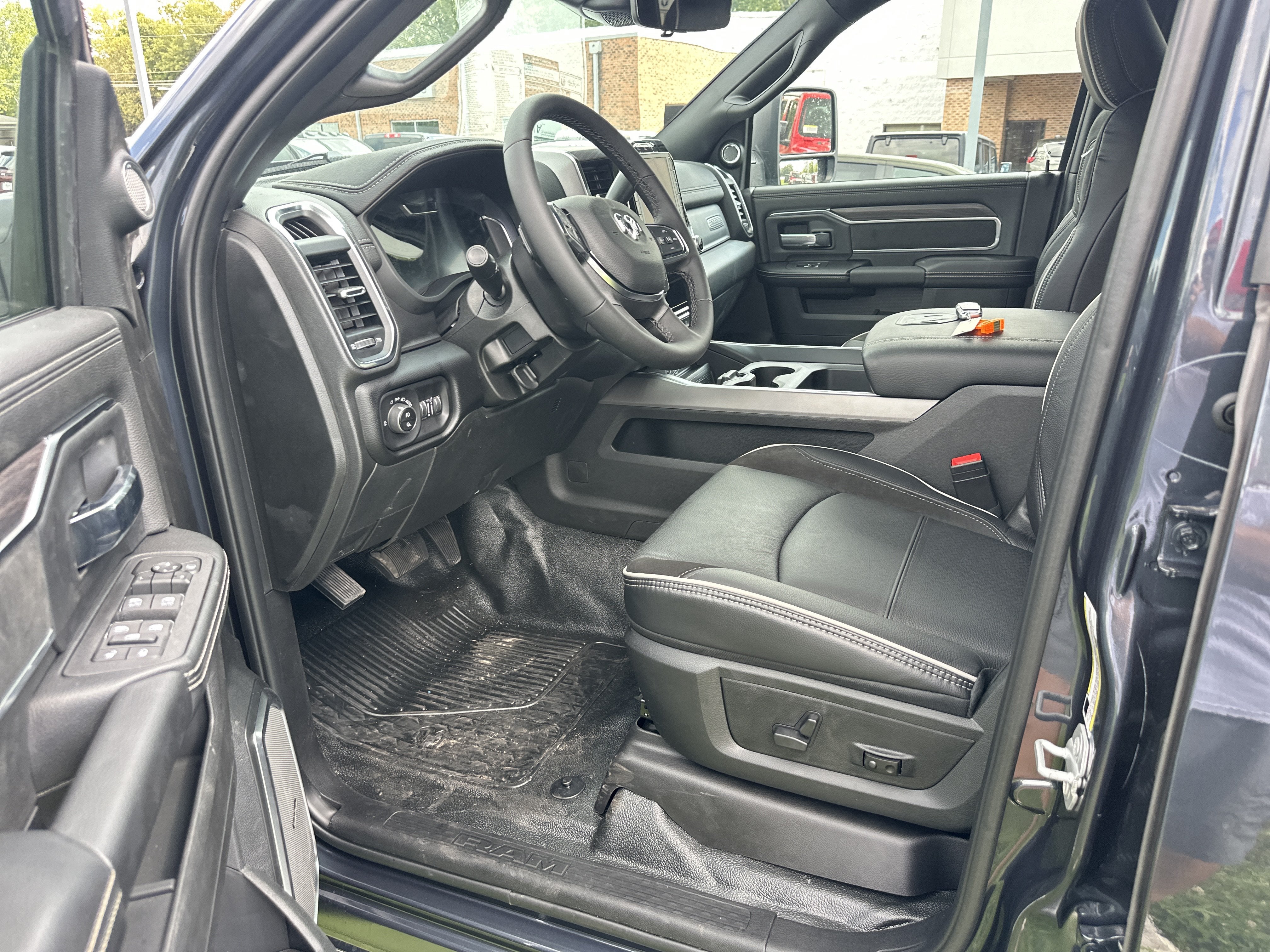 2027 RAM 5500HD Laramie