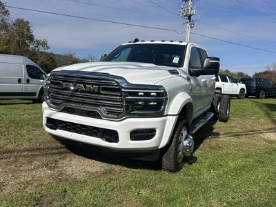 2027 RAM 5500 Chassis Cab Laramie