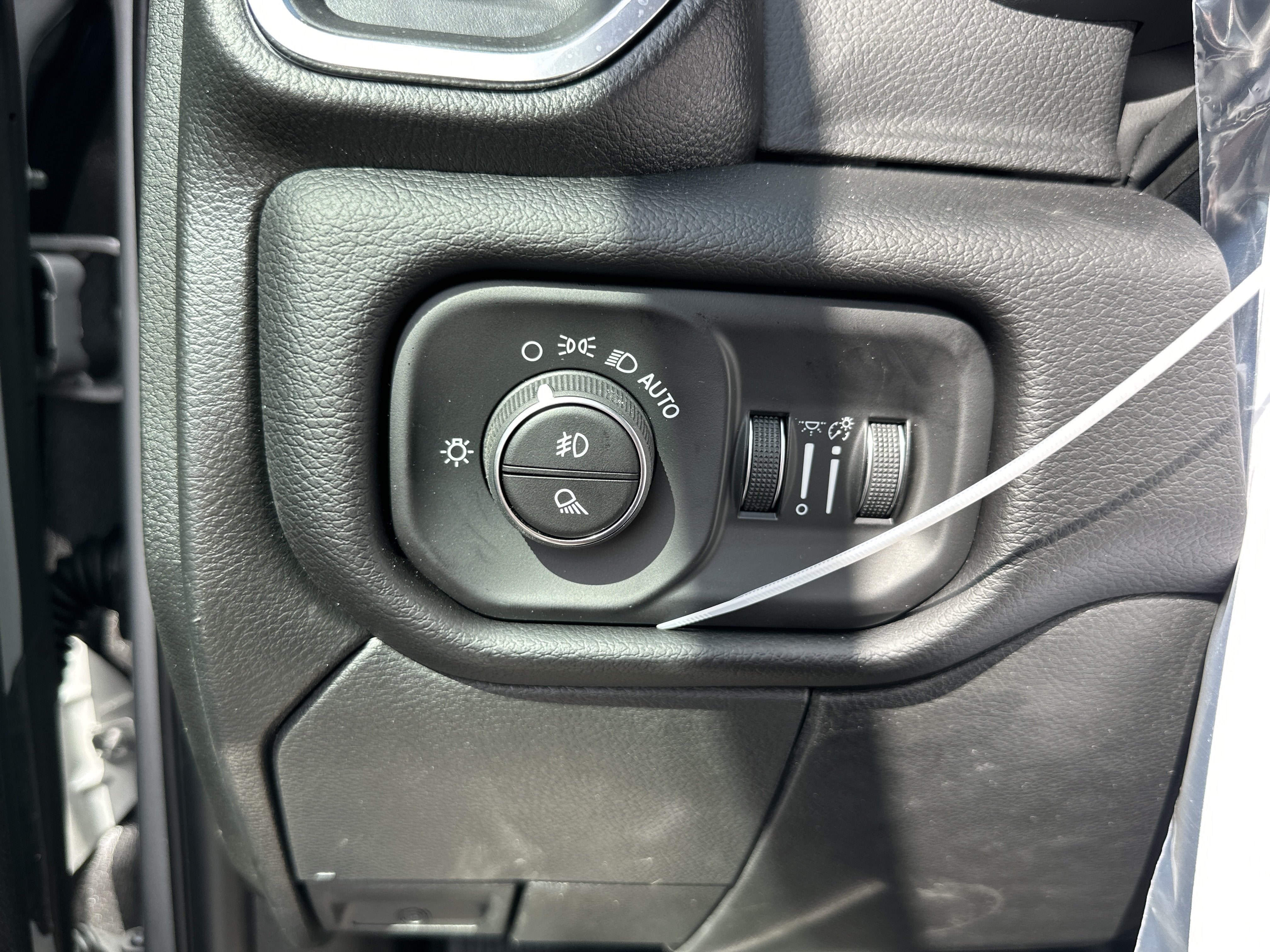 2027 RAM 5500 Chassis Cab Laramie