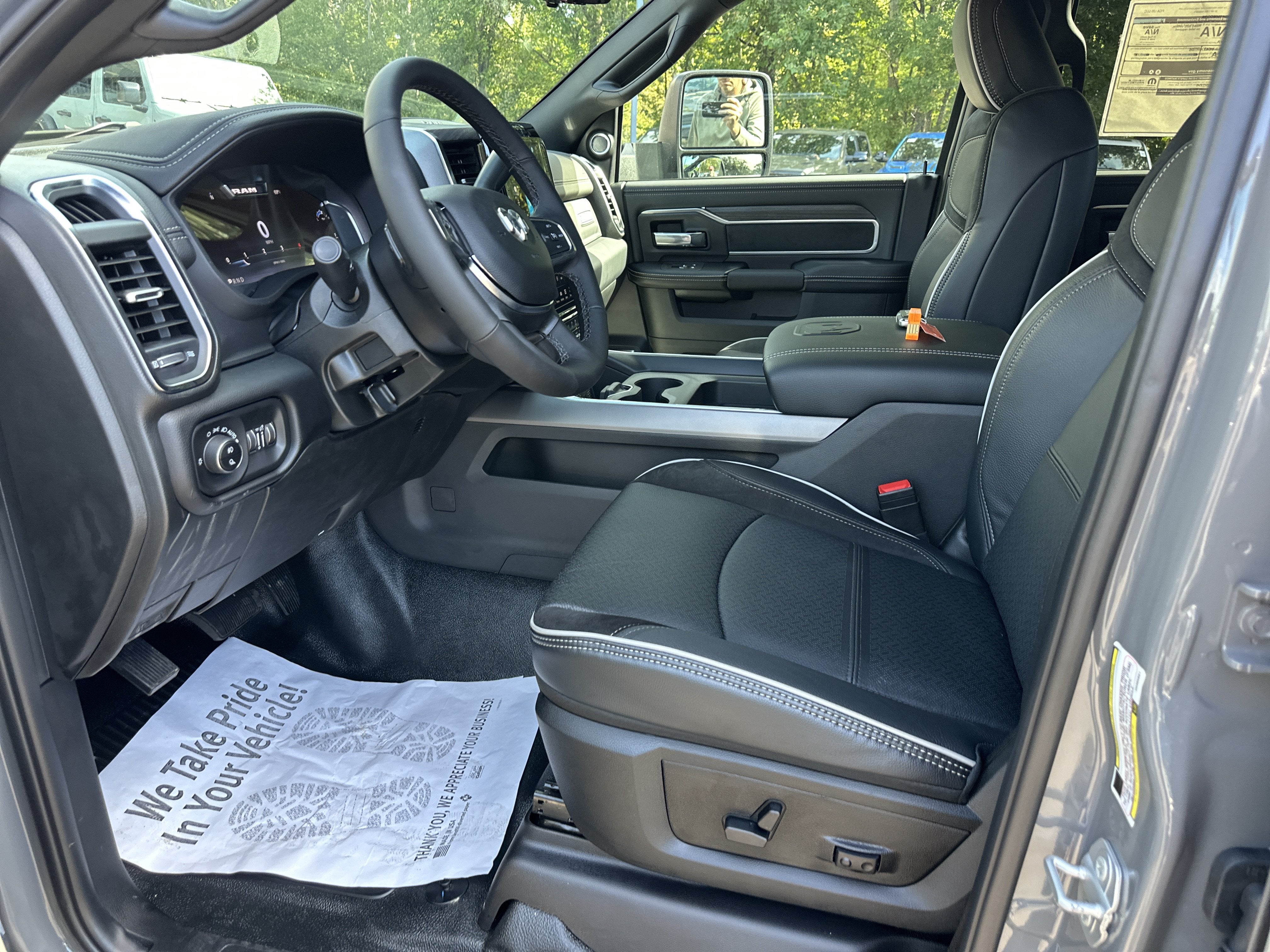 2027 RAM 5500 Chassis Cab Laramie