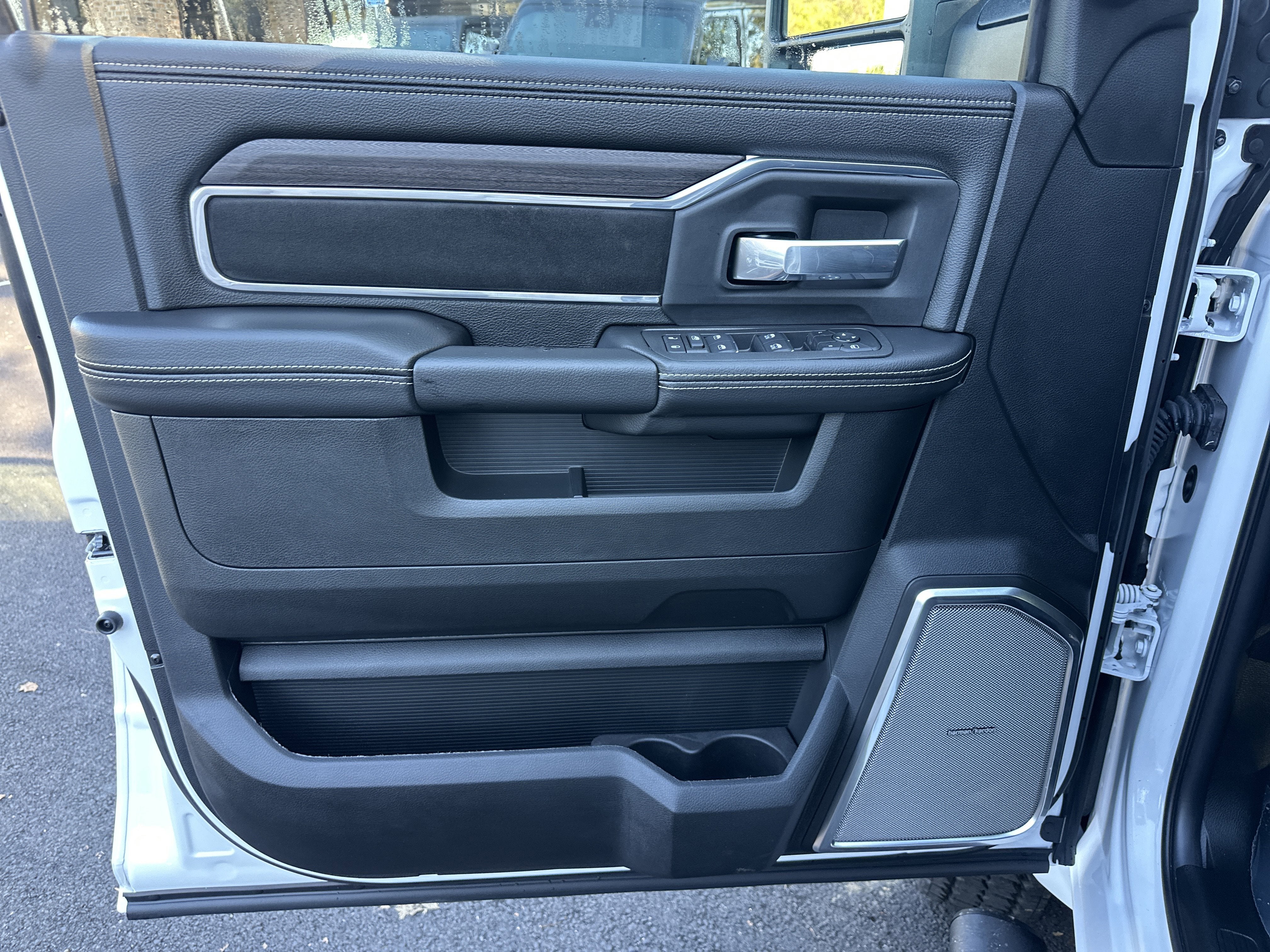 2026 RAM 5500HD Laramie