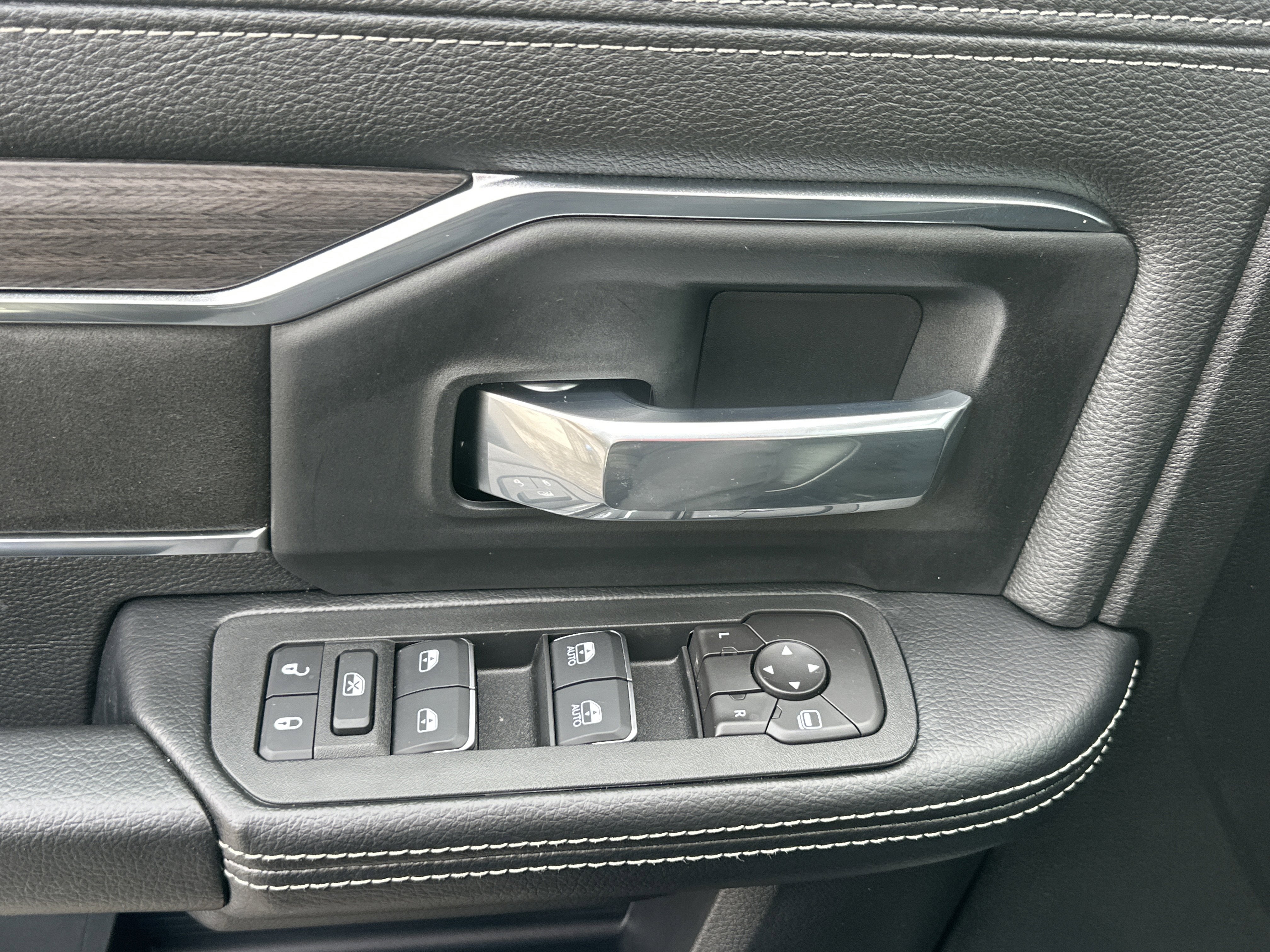 2026 RAM 5500HD Laramie