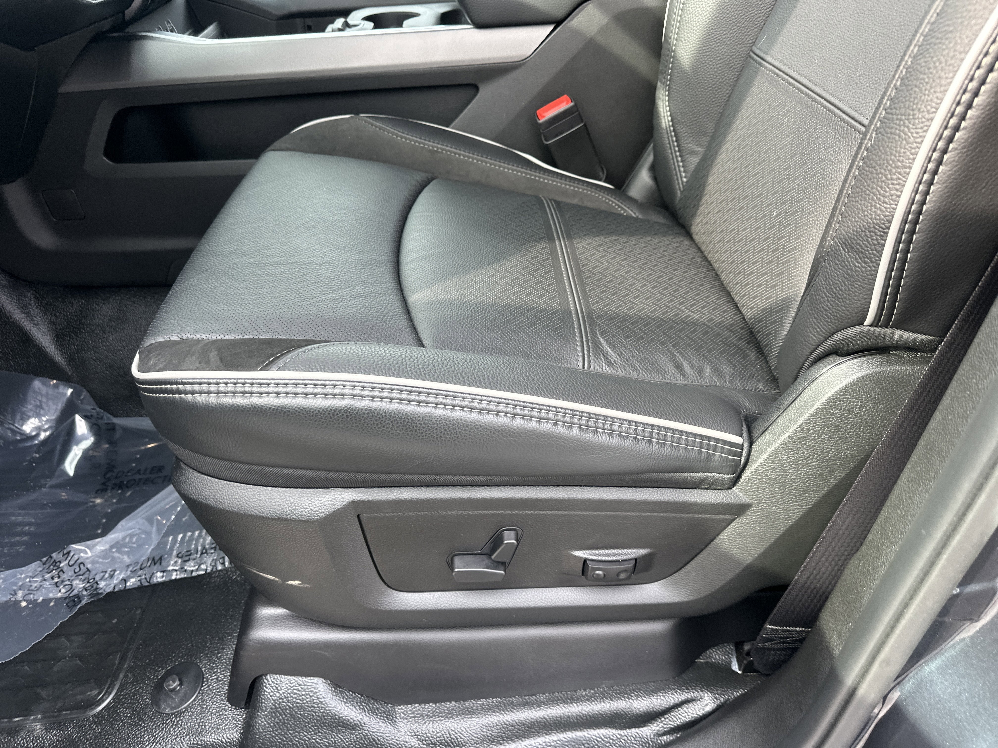 2026 RAM 5500HD Laramie