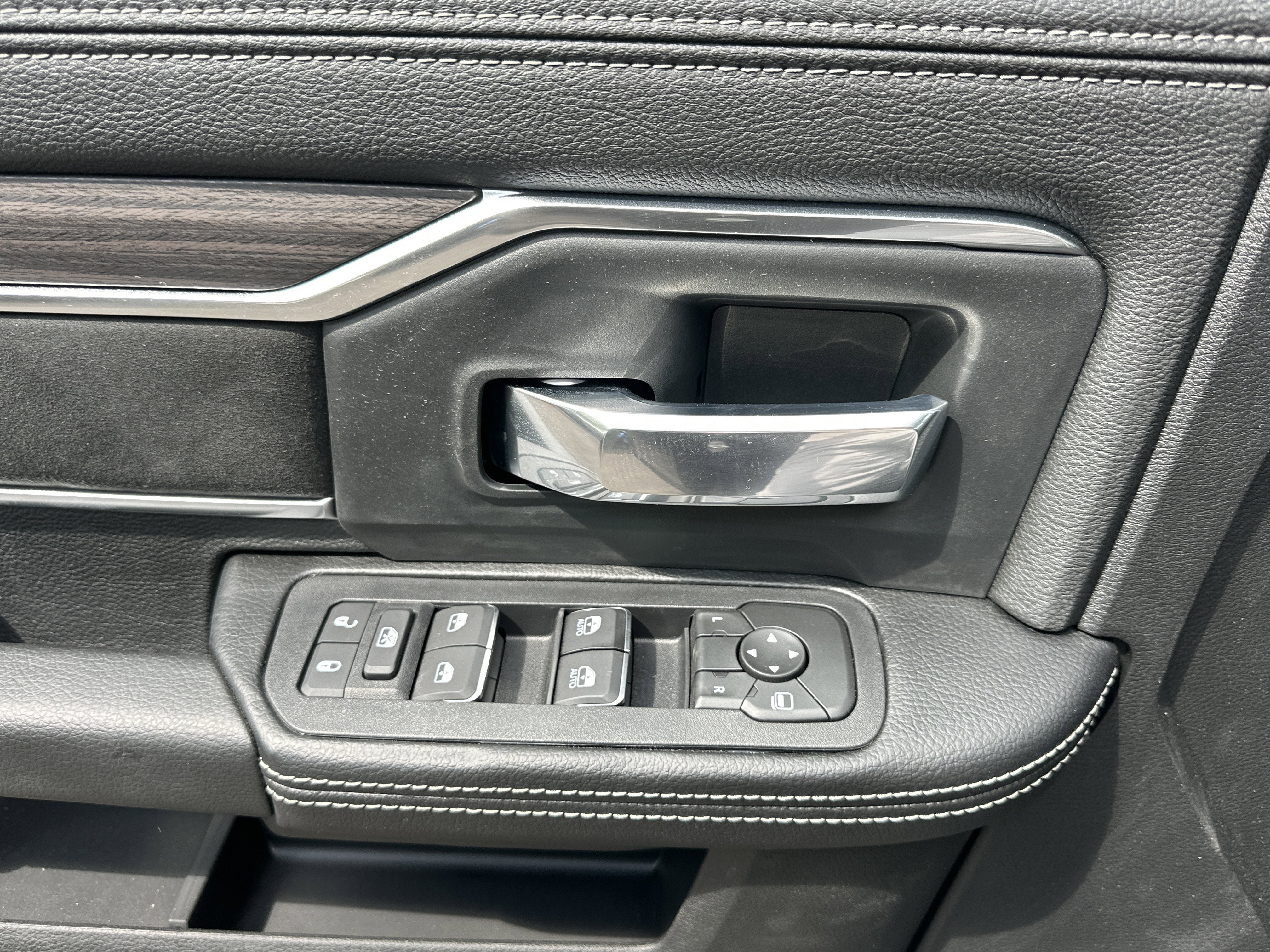 2026 RAM 5500HD Laramie
