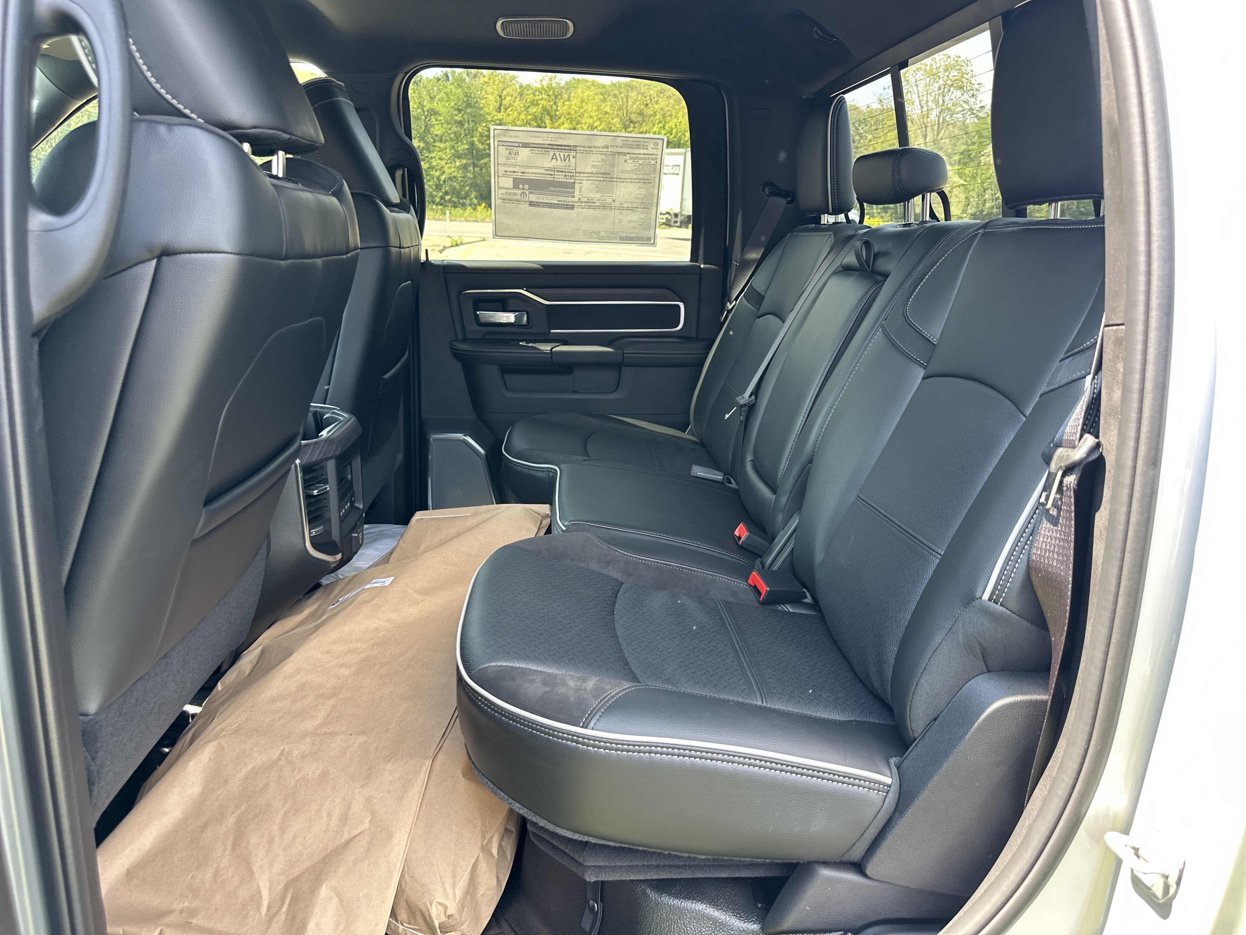 2027 RAM 5500 Chassis Cab Laramie