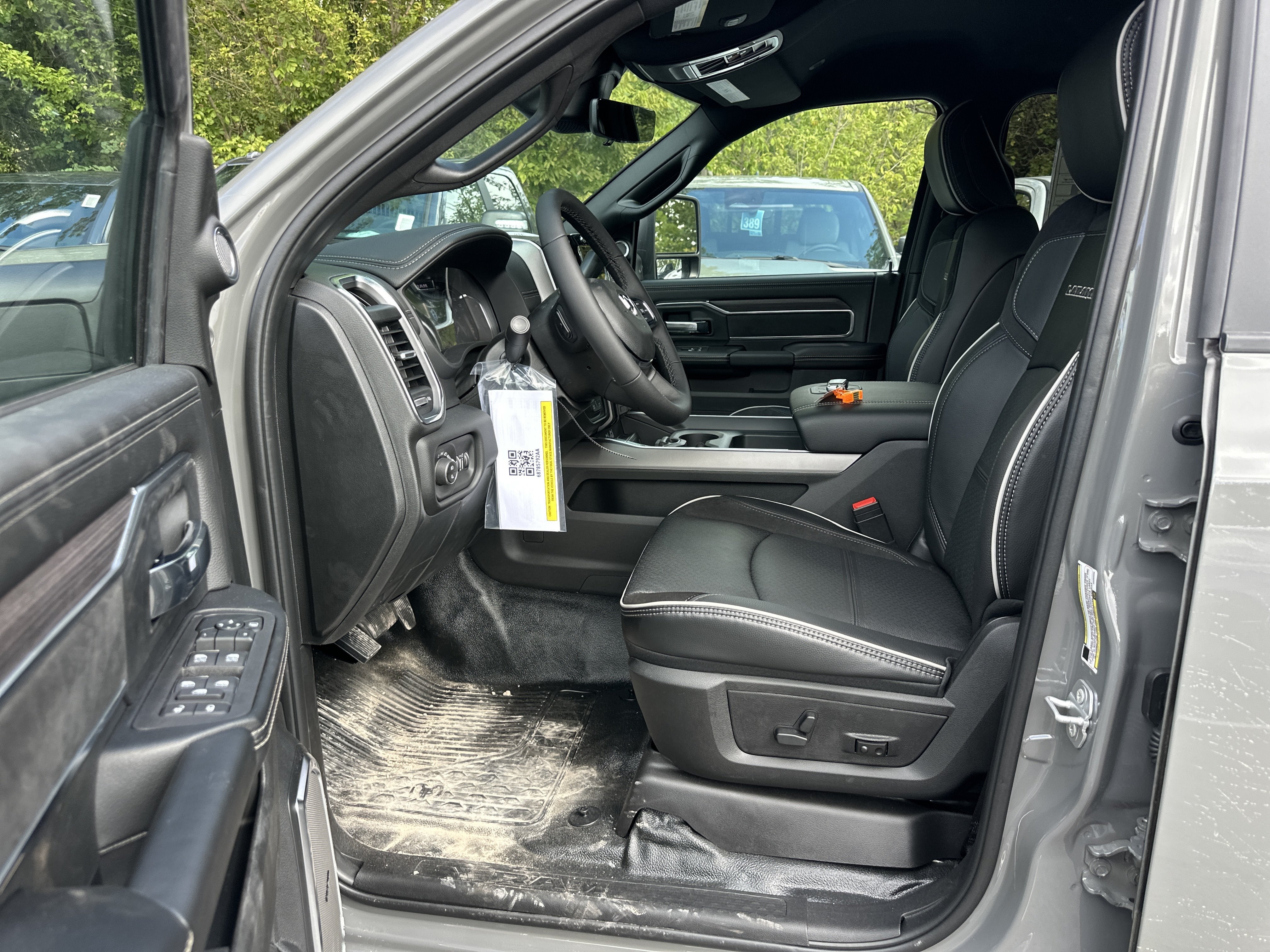 2027 RAM 5500 Chassis Cab Laramie