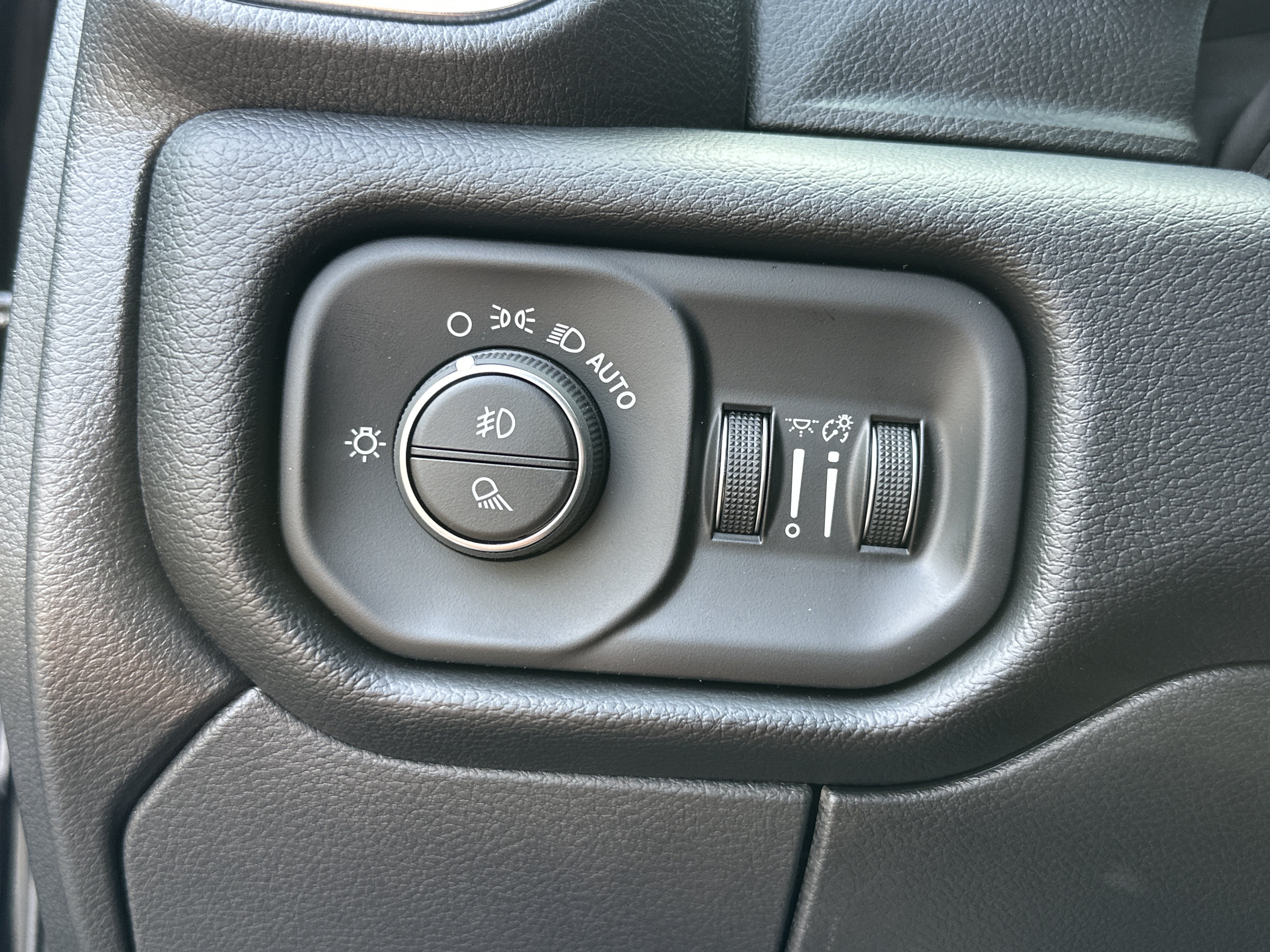 2026 RAM 3500 Chassis Cab Laramie