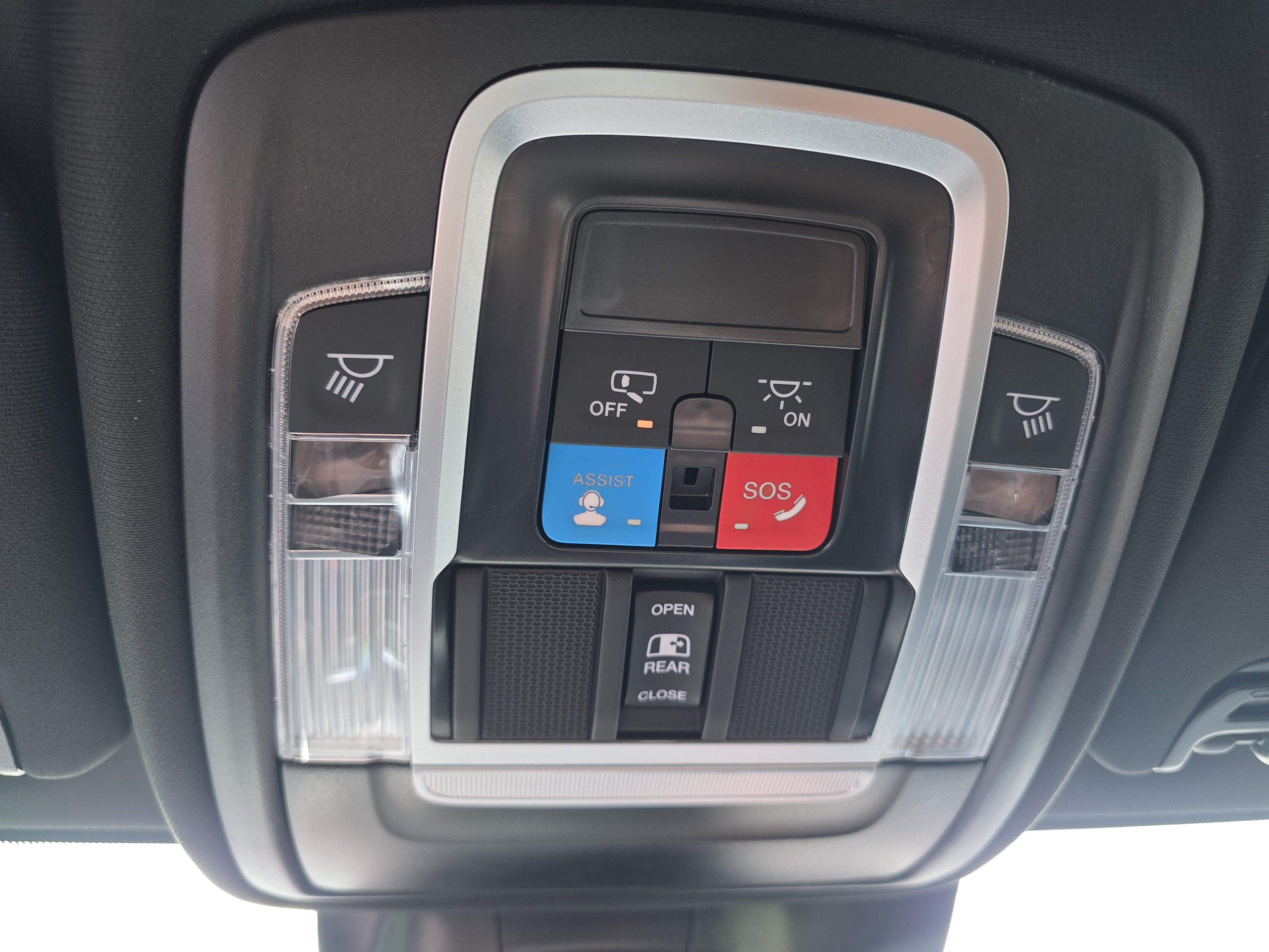2027 RAM 3500 Chassis Cab Laramie