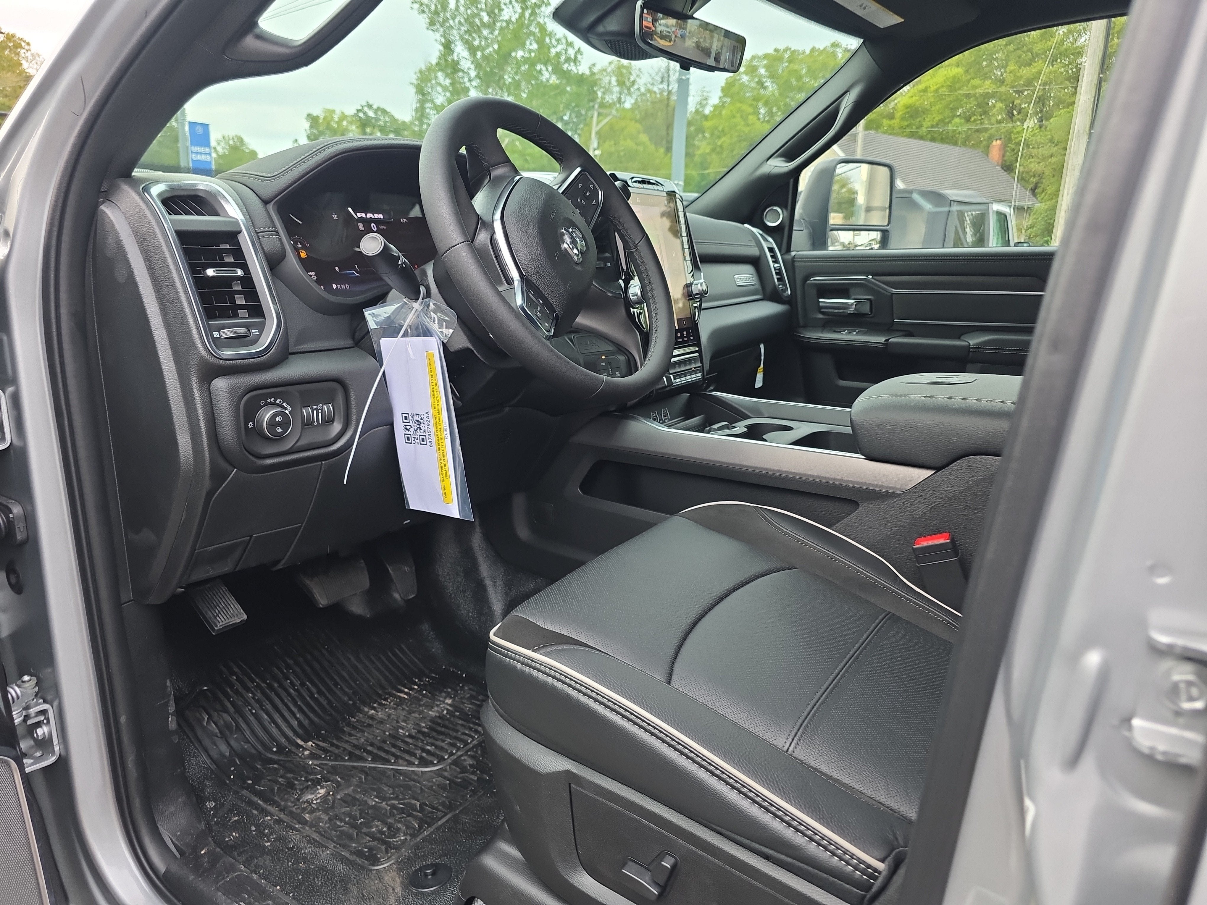 2027 RAM 3500 Chassis Cab Laramie
