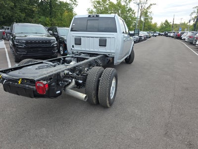 2027 RAM 3500 Chassis Cab Laramie