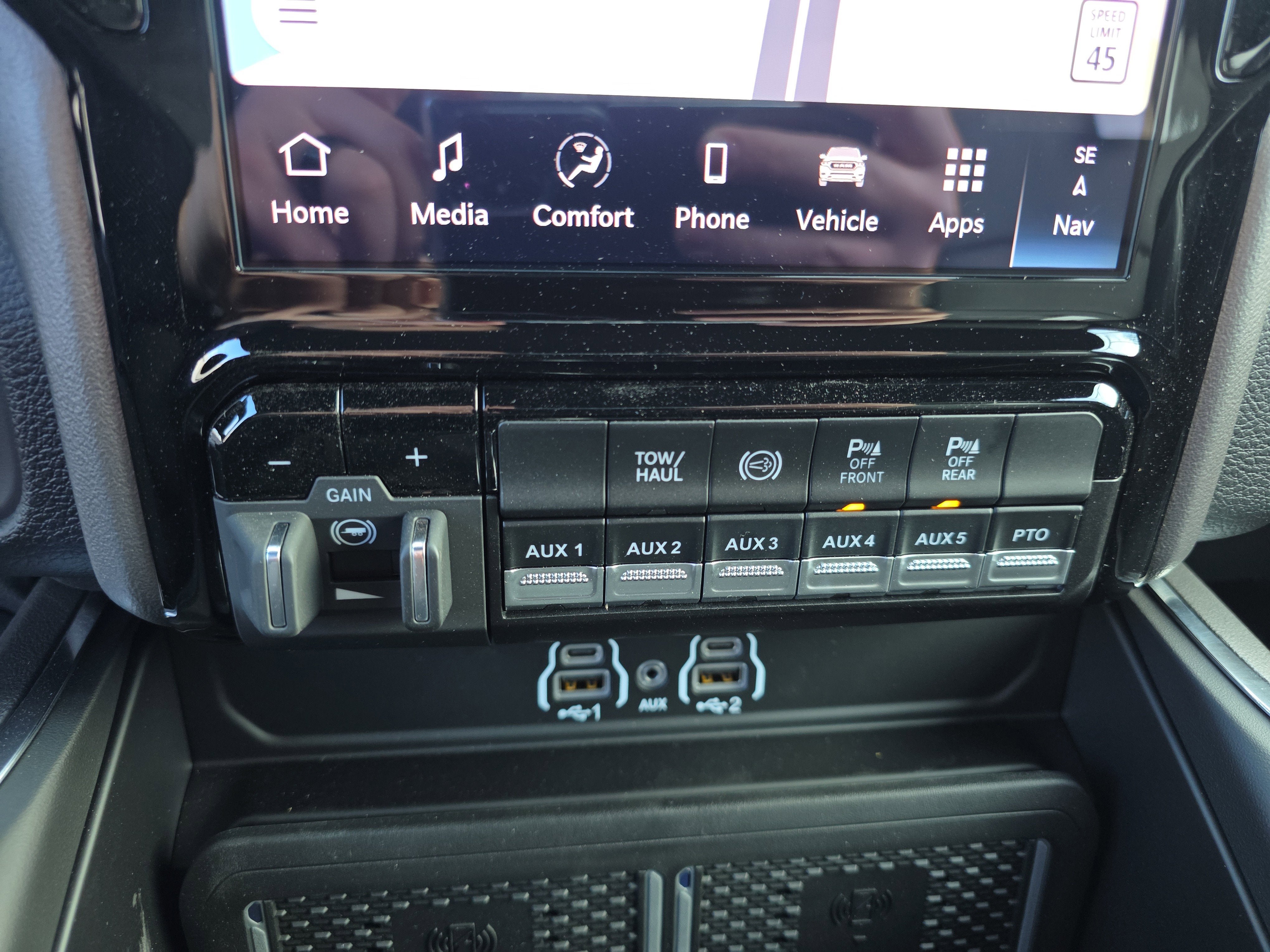 2026 RAM 3500 Chassis Cab Laramie