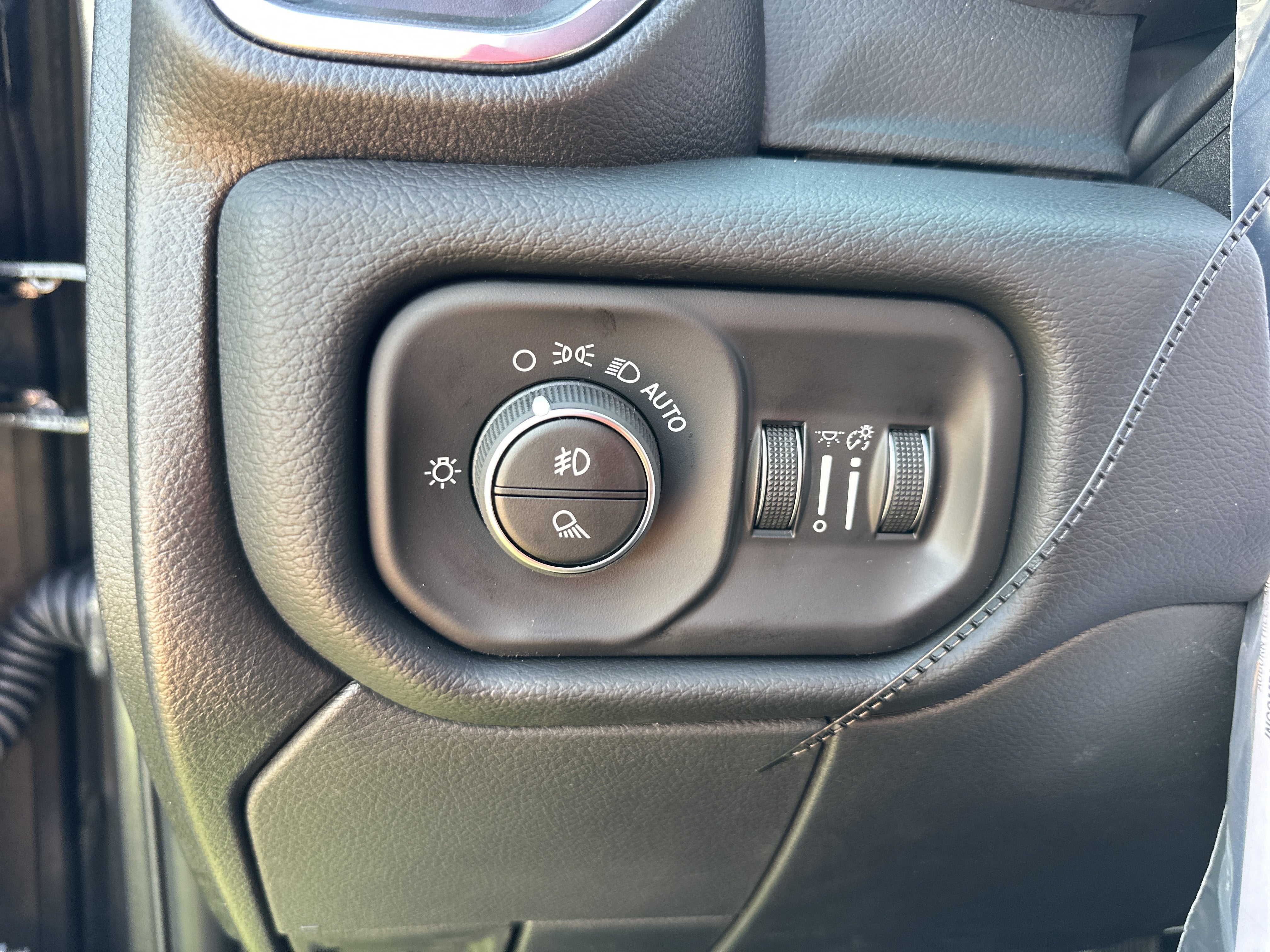 2027 RAM 3500 Chassis Cab Laramie