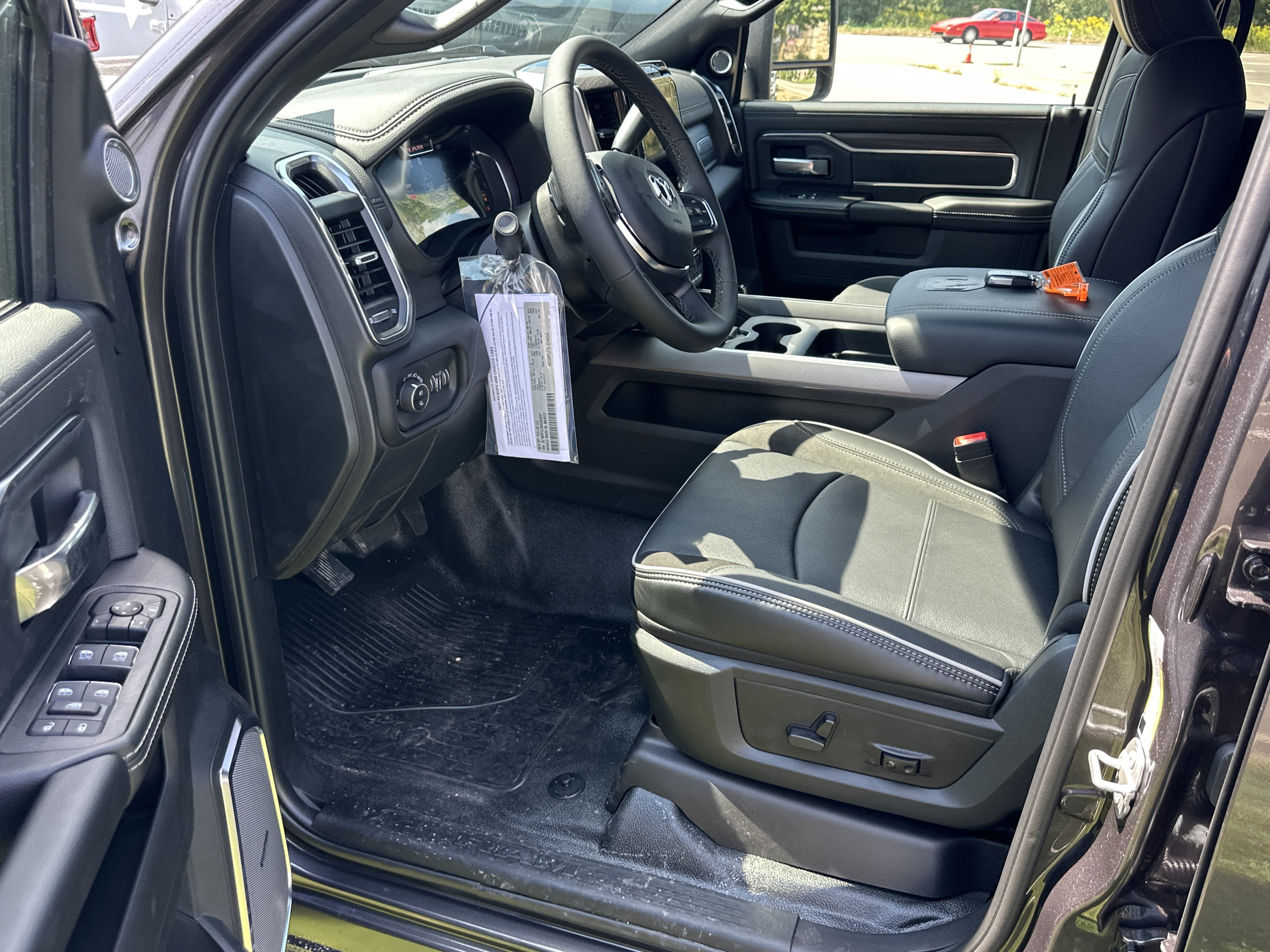 2027 RAM 3500 Chassis Cab Laramie
