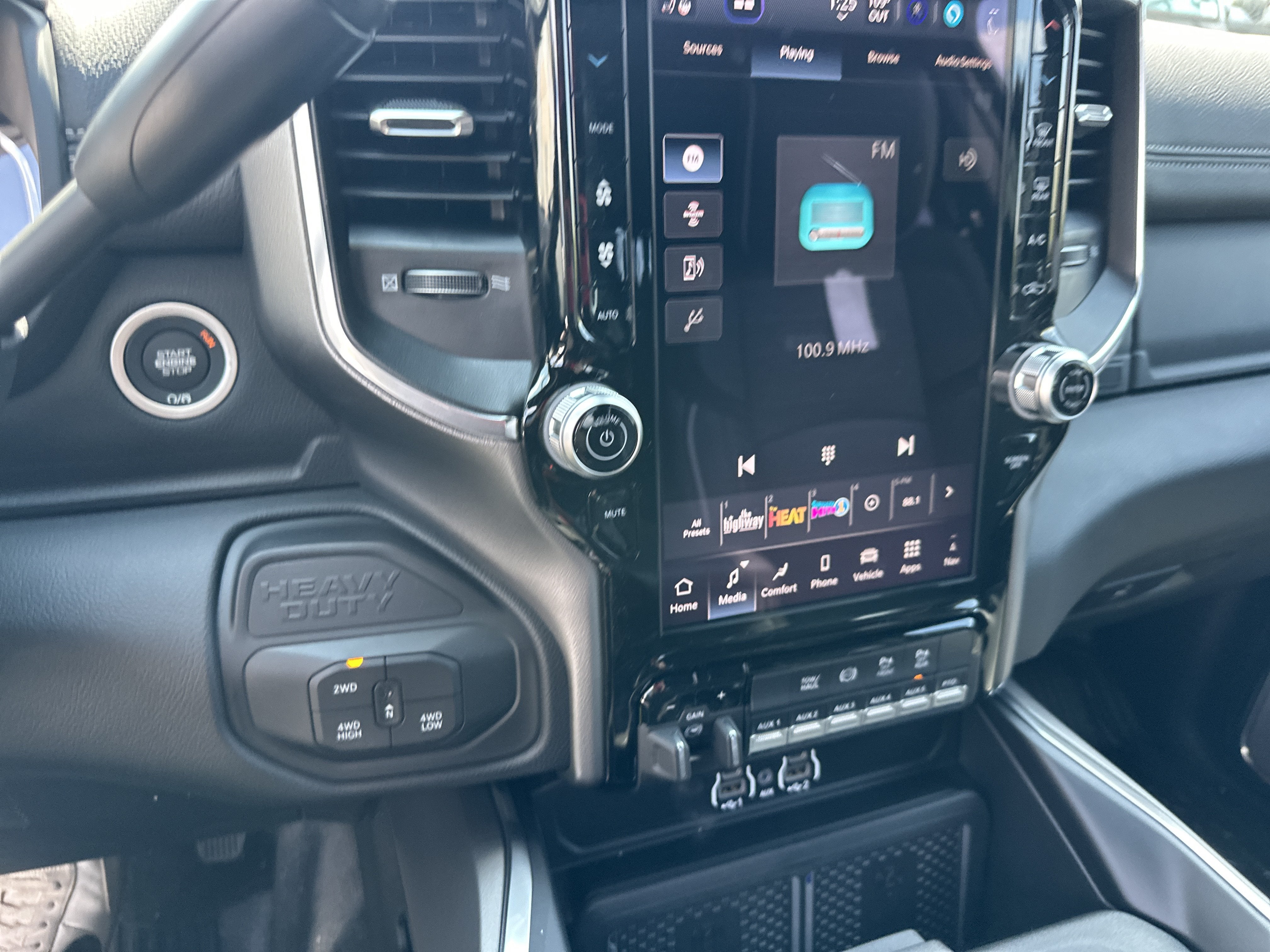 2027 RAM 3500 Chassis Cab Laramie