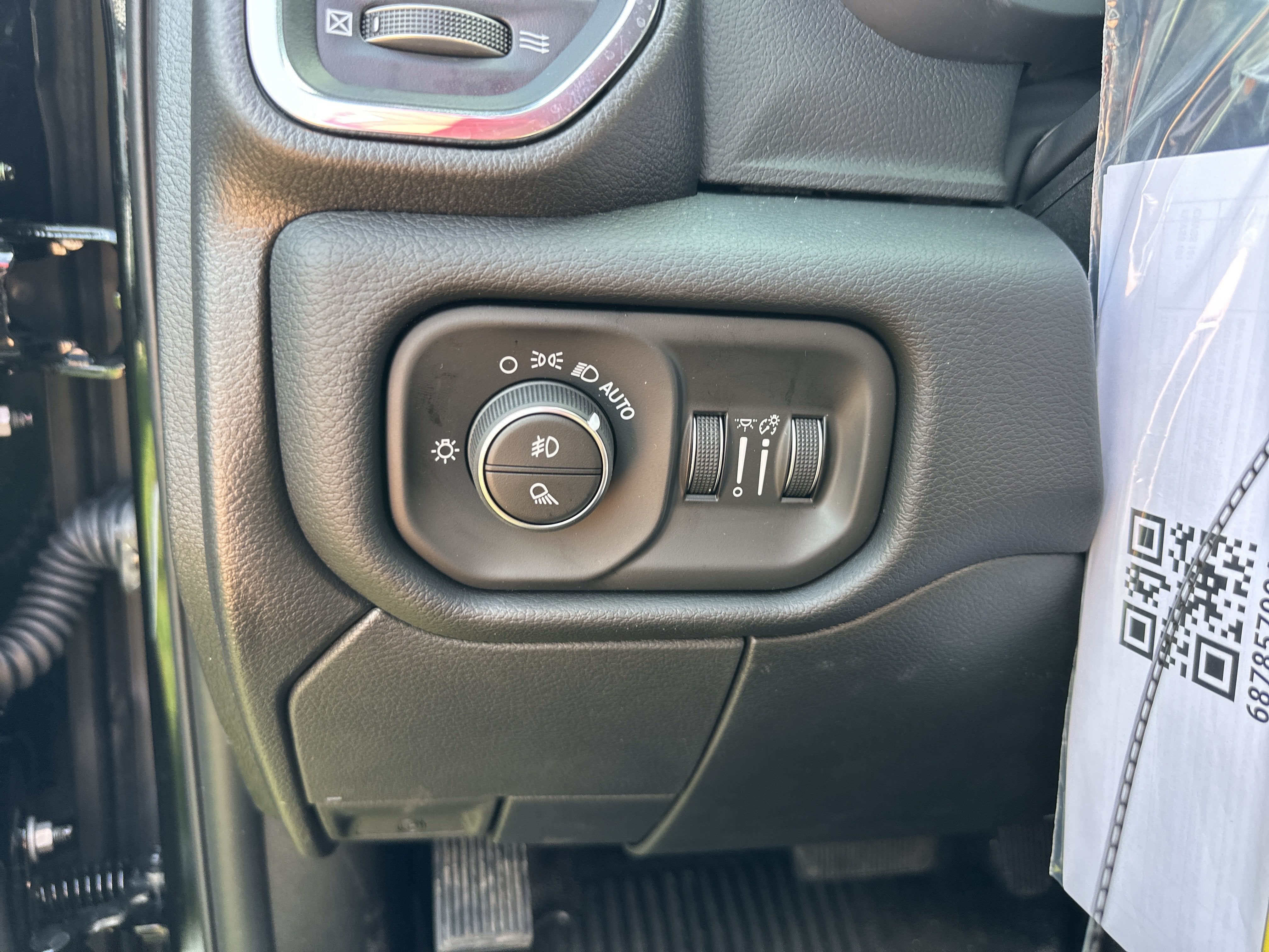 2027 RAM 3500 Chassis Cab Laramie