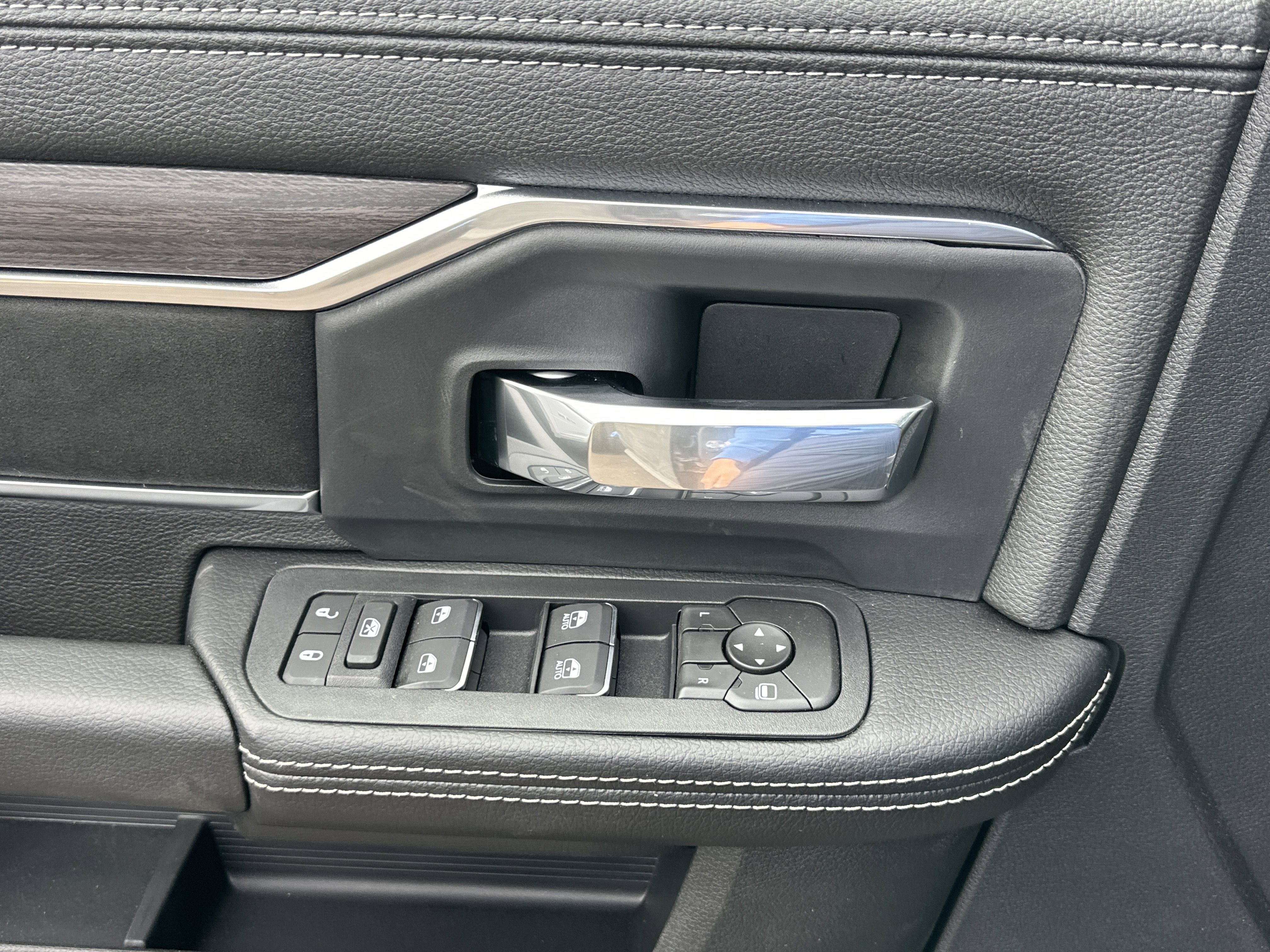2026 RAM 3500 Chassis Cab Laramie