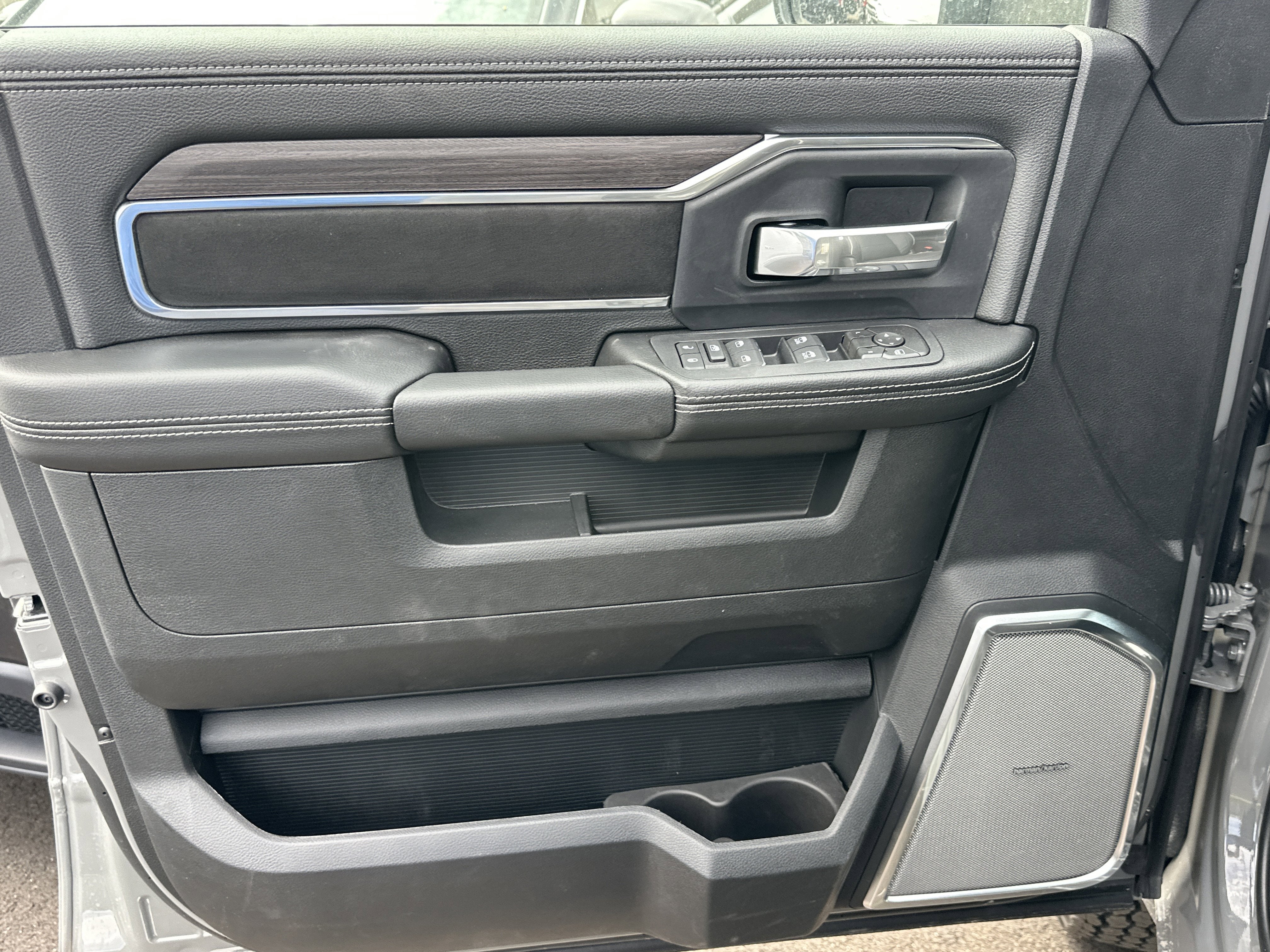 2026 RAM 3500 Chassis Cab Laramie