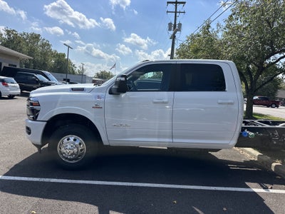 2027 RAM 3500 Chassis Cab Laramie