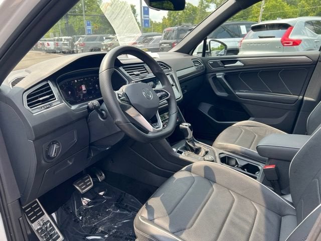 2024 Volkswagen Tiguan 2.0T SEL R-Line