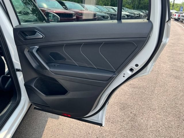2024 Volkswagen Tiguan 2.0T SEL R-Line
